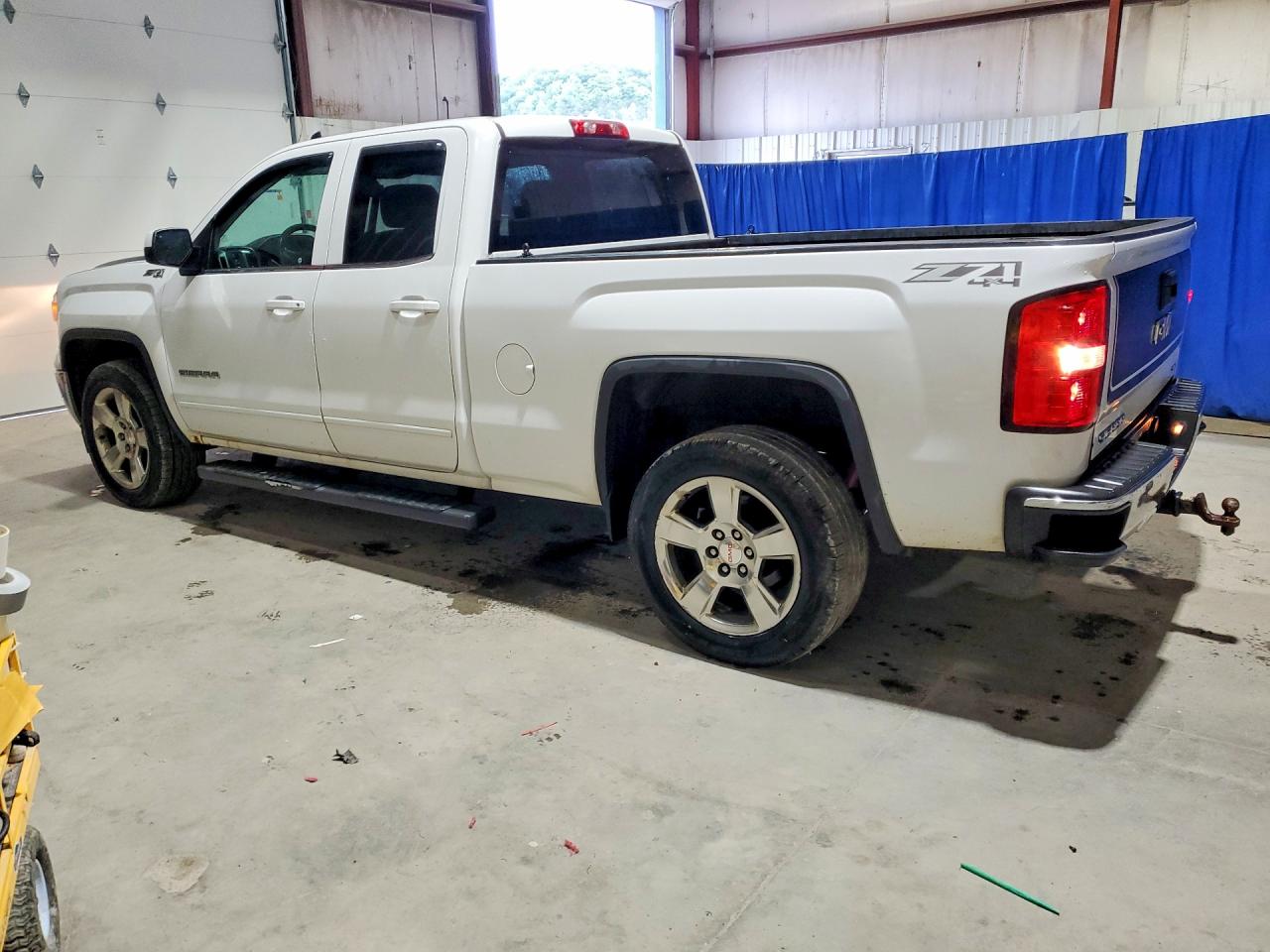 2015 Gmc Sierra K1500 Sle Белый vin: 1GTV2UEC8FZ213440