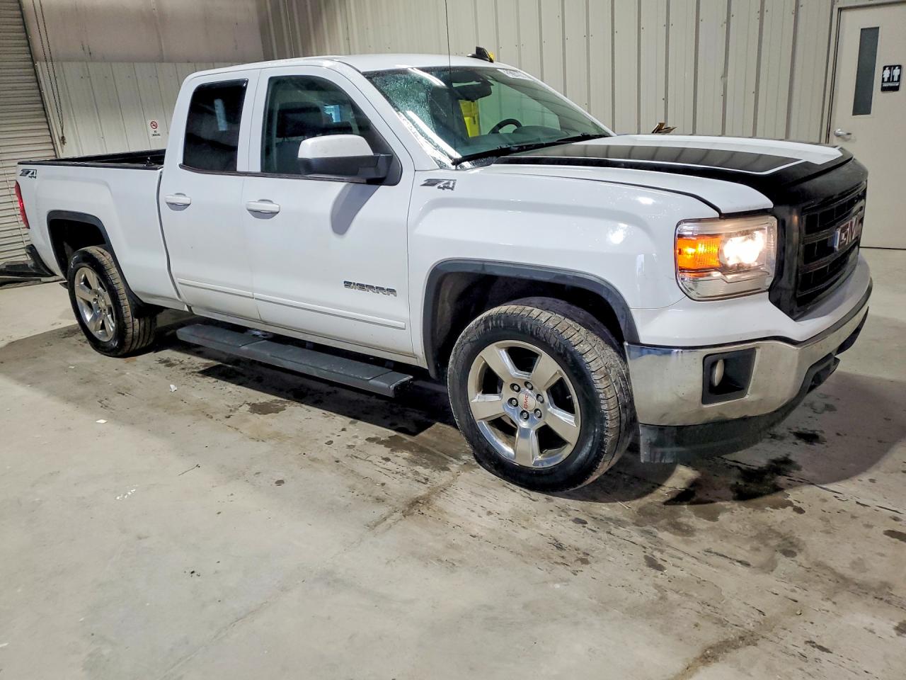 2015 Gmc Sierra K1500 Sle Белый vin: 1GTV2UEC8FZ213440