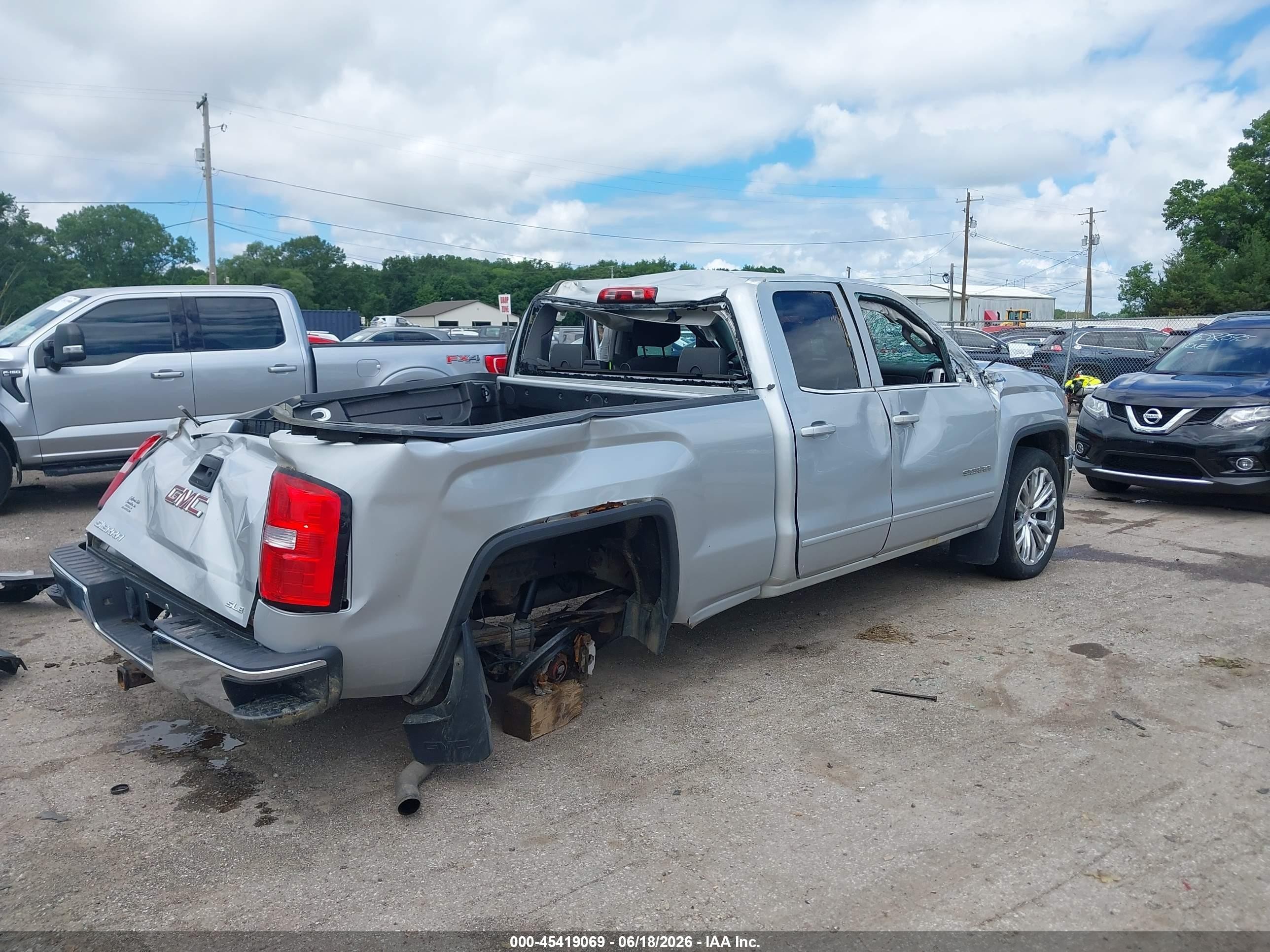 2015 Gmc Sierra 1500 Sle Серебряный vin: 1GTV2UEC9FZ220669