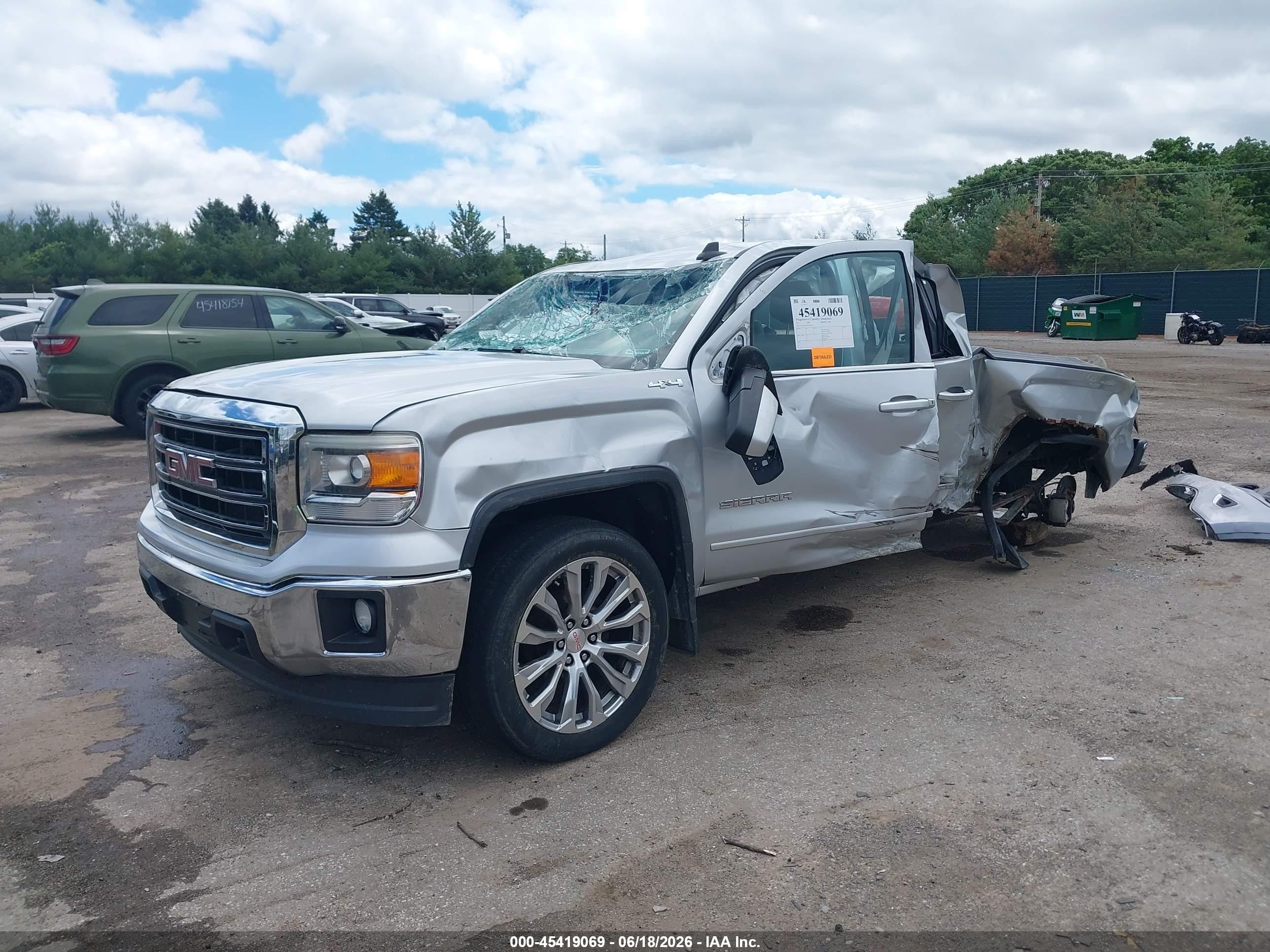 2015 Gmc Sierra 1500 Sle Серебряный vin: 1GTV2UEC9FZ220669