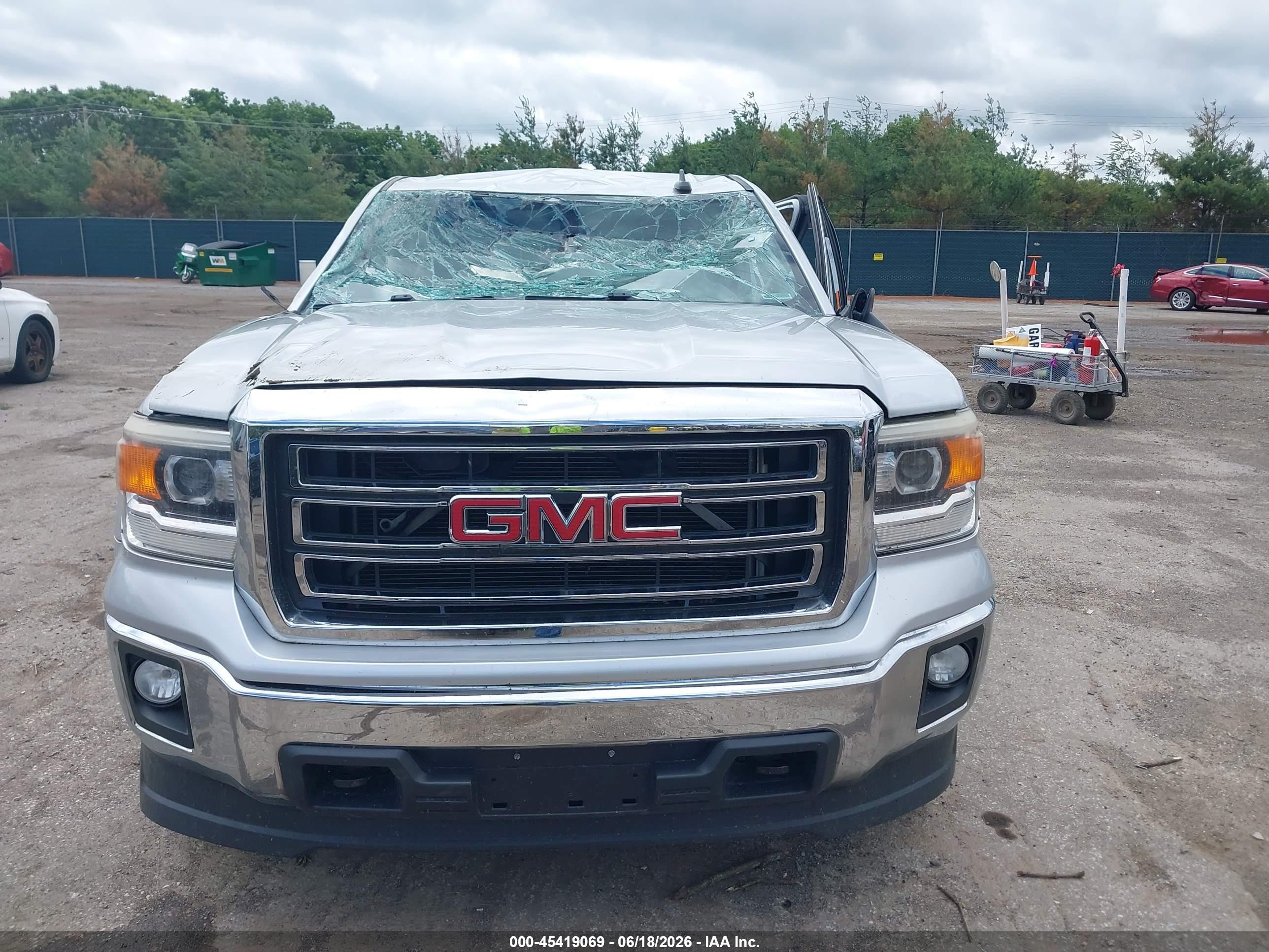 2015 Gmc Sierra 1500 Sle Серебряный vin: 1GTV2UEC9FZ220669