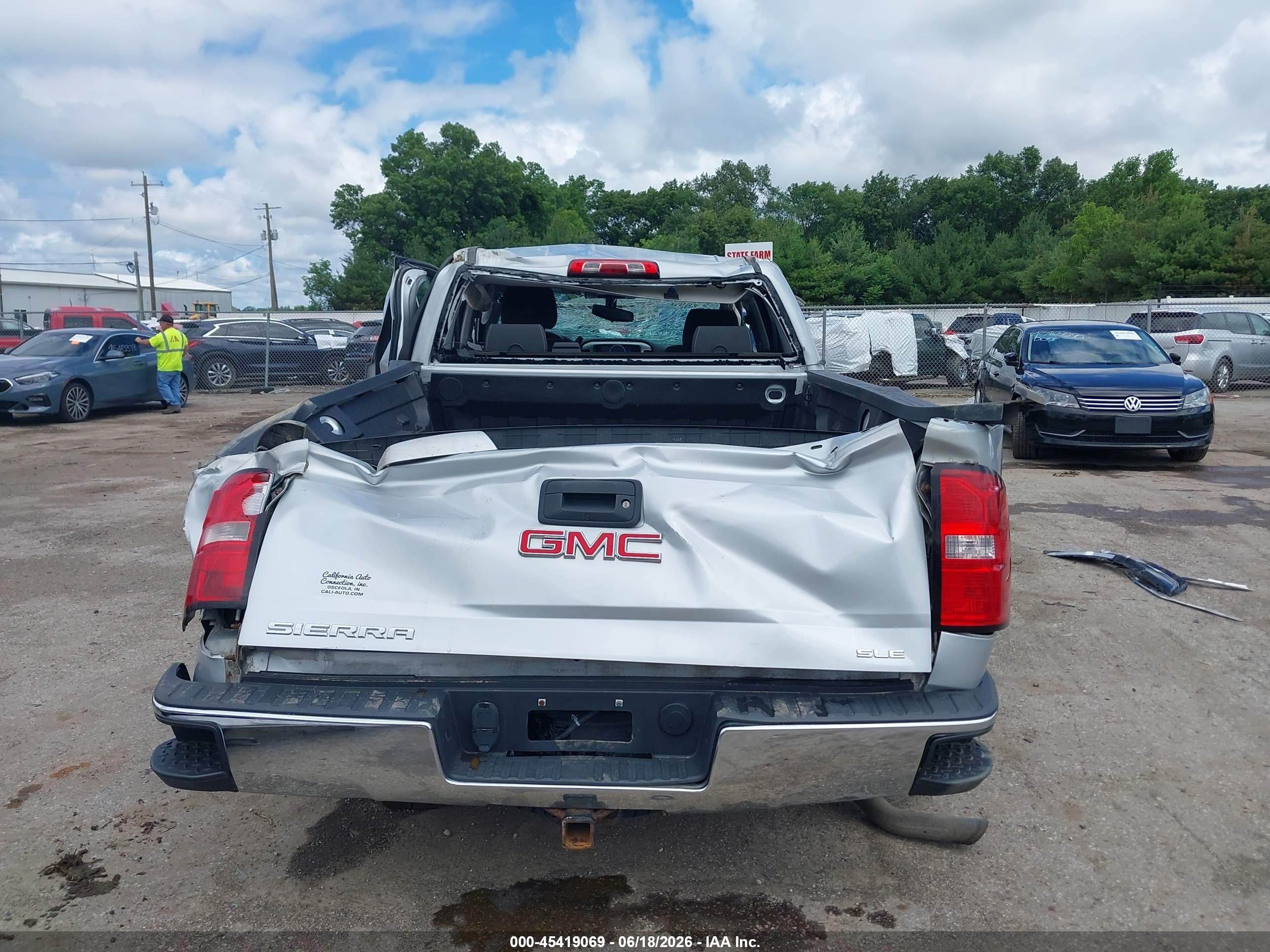 2015 Gmc Sierra 1500 Sle Серебряный vin: 1GTV2UEC9FZ220669