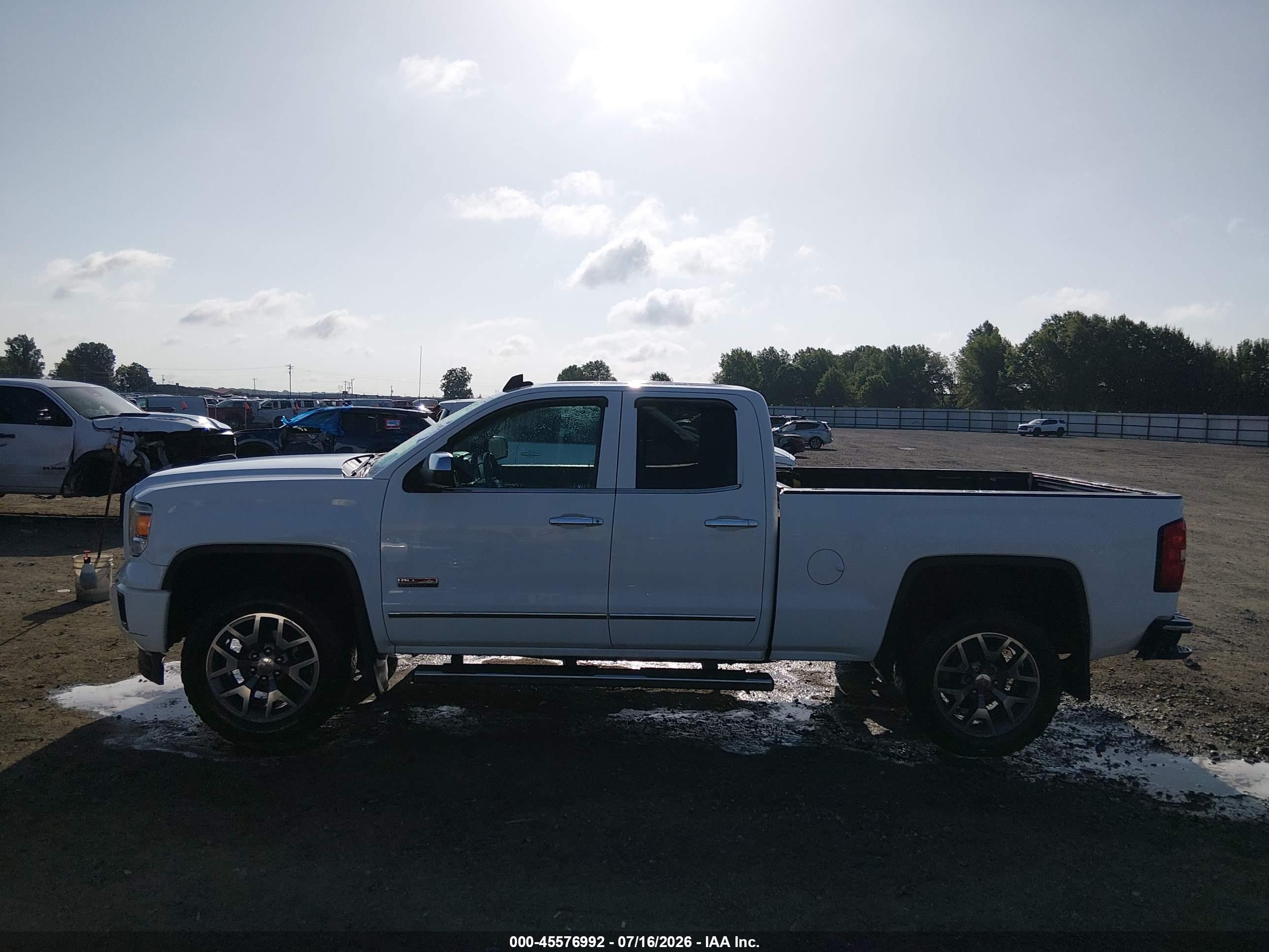 2015 Gmc Sierra 1500 Sle White vin: 1GTV2UEC9FZ226116
