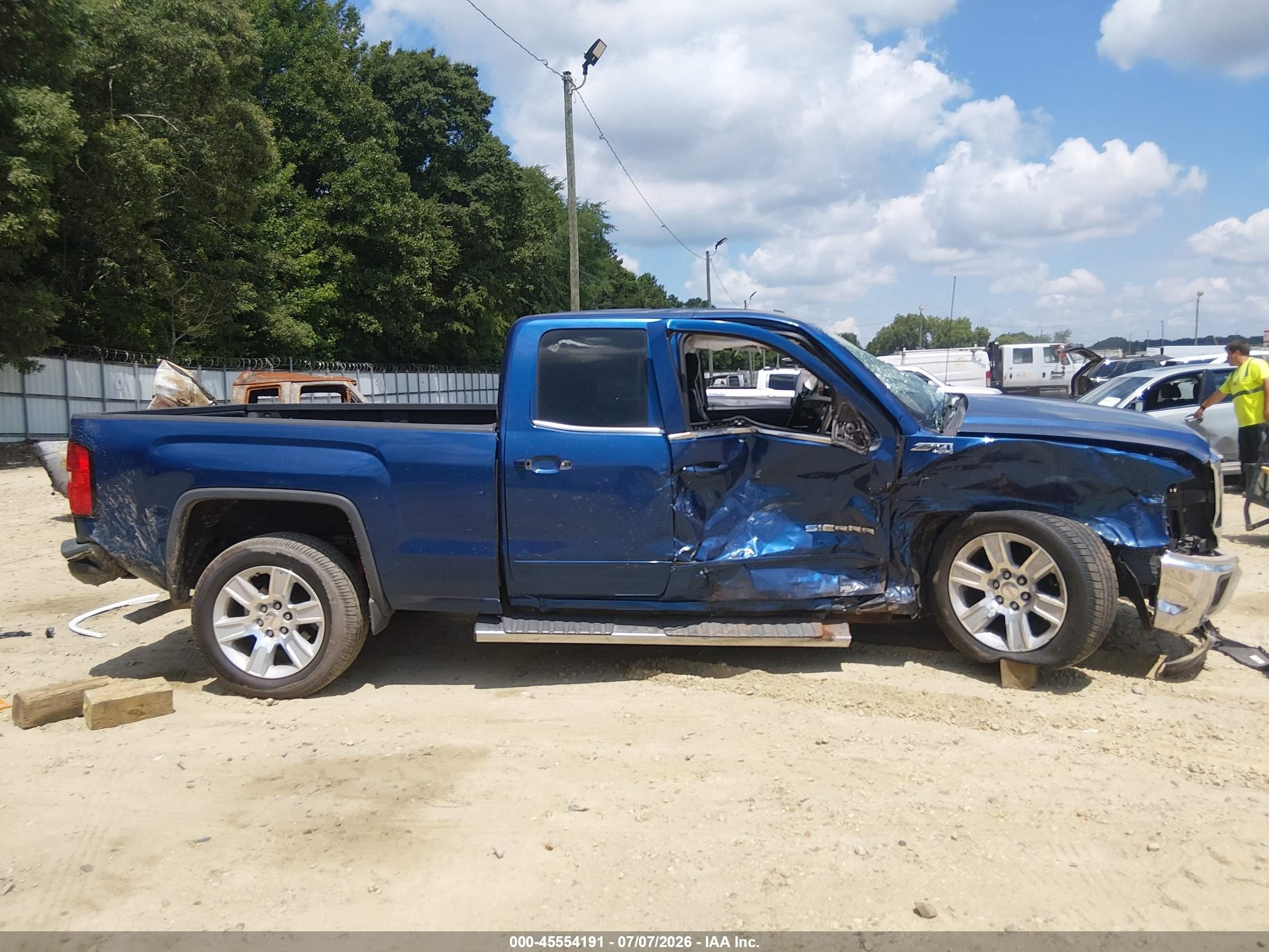 2015 Gmc Sierra 1500 Sle Blue vin: 1GTV2UECXFZ268133