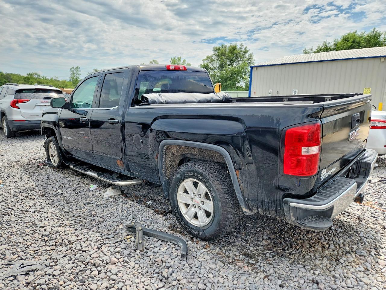 2015 Gmc Sierra K1500 Sle Black vin: 1GTV2UEH9FZ440776