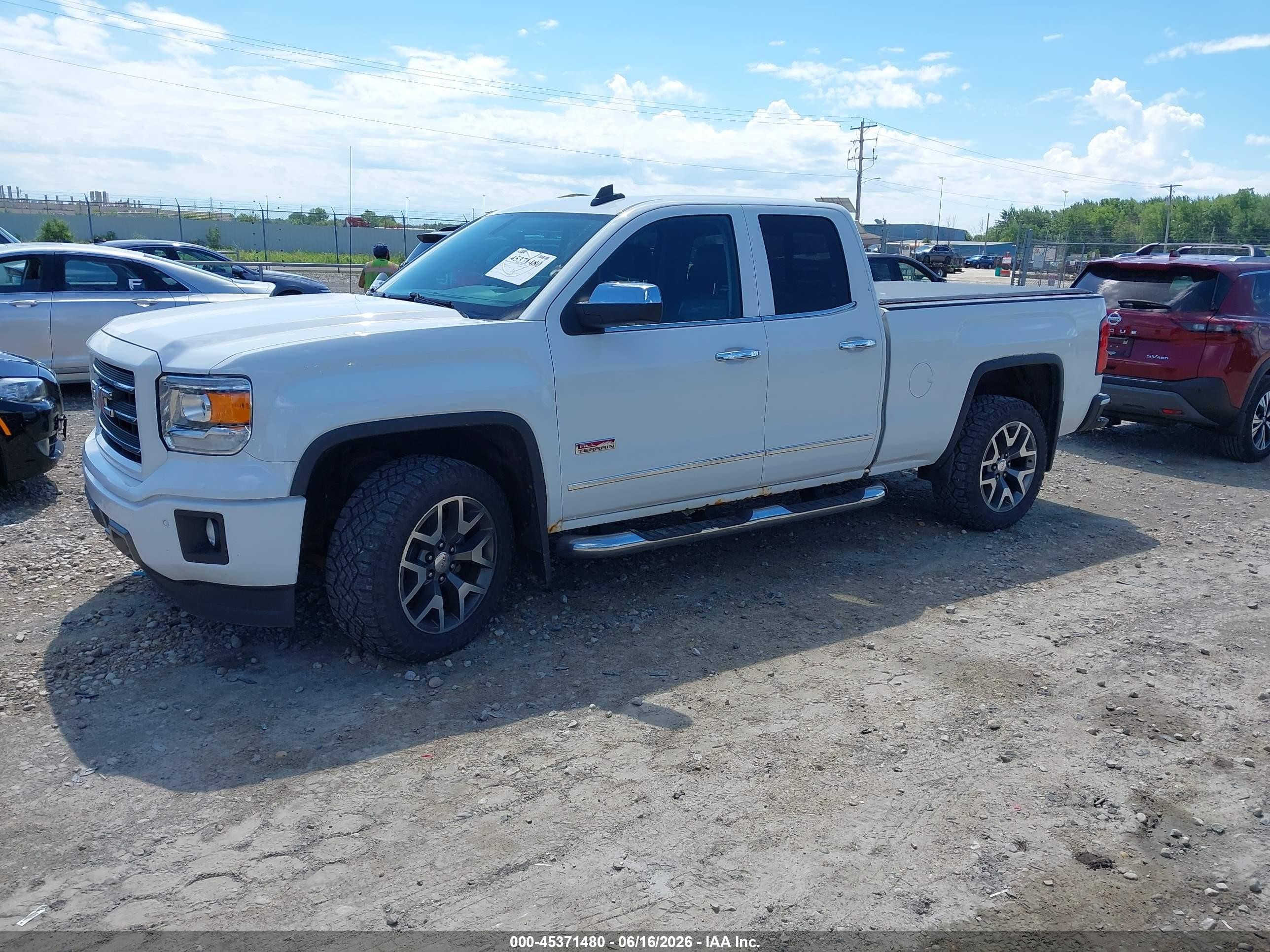 2015 Gmc Sierra 1500 Slt White vin: 1GTV2VEC4FZ167353