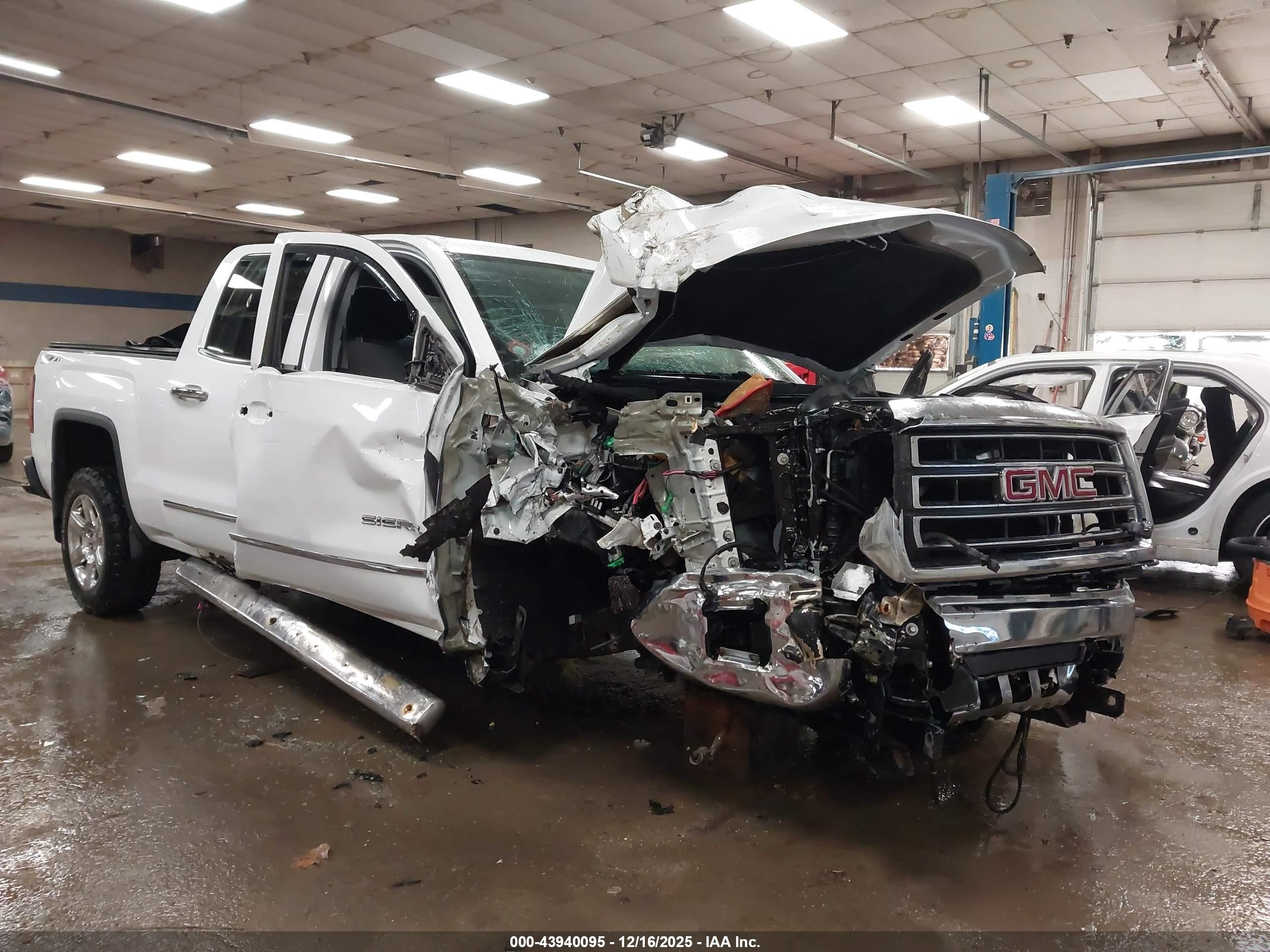 2014 Gmc Sierra 1500 Slt White vin: 1GTV2VECXEZ375753