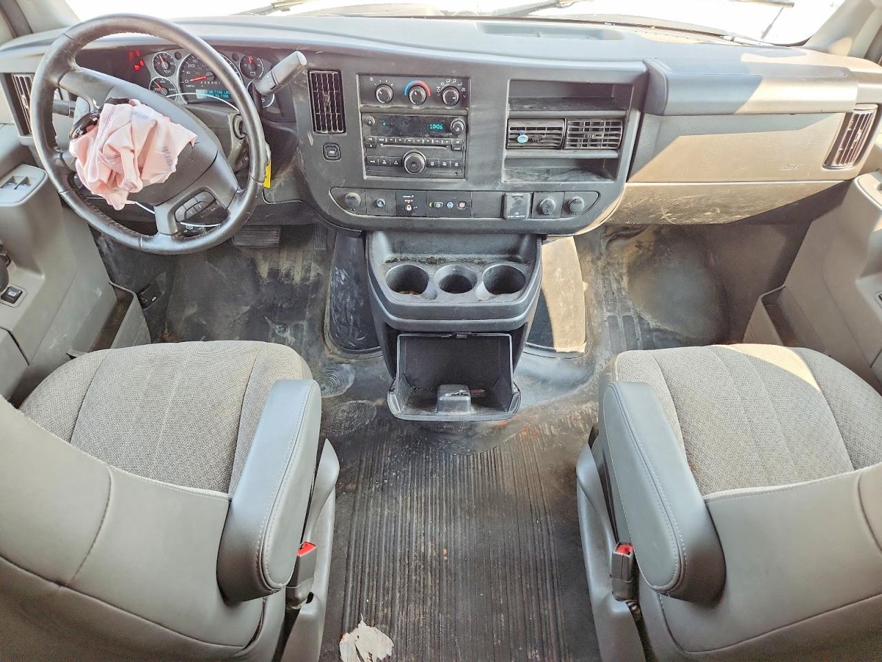2020 Gmc Savana G2500 White vin: 1GTW7AFG6L1192572