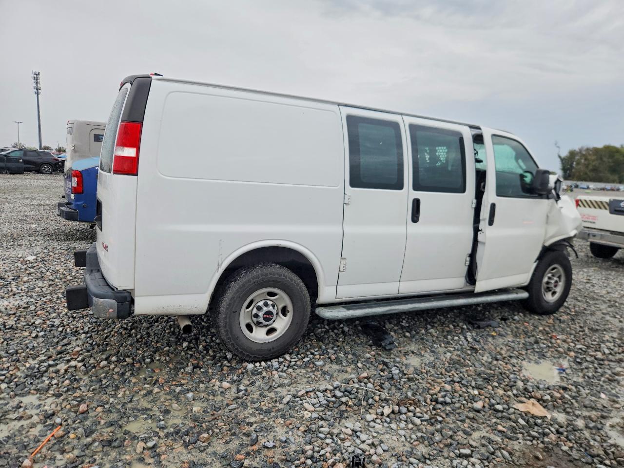 2021 Gmc Savana G2500 White vin: 1GTW7AFP3M1170417