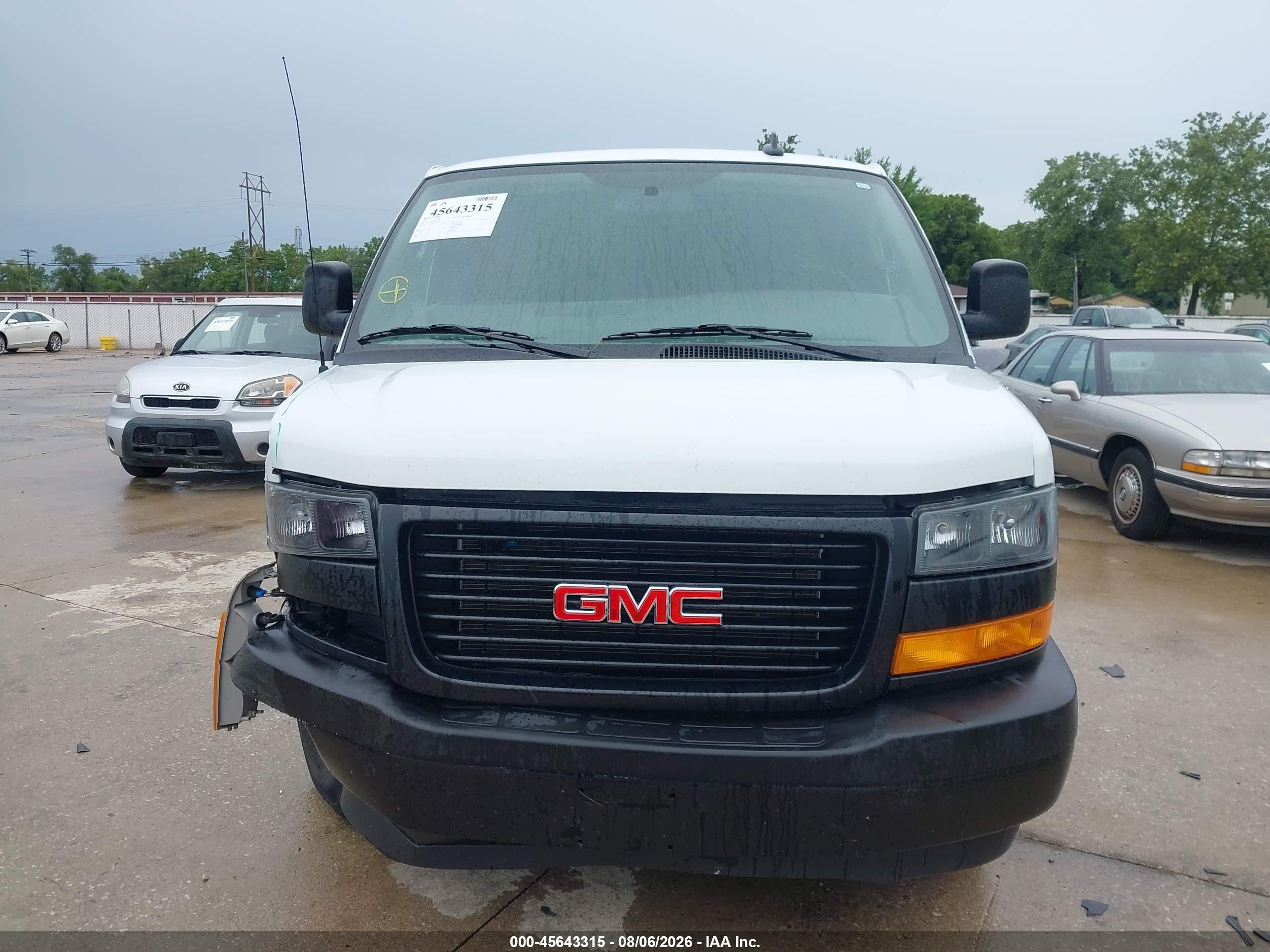 2025 Gmc Savana Cargo Rwd 2500 Regular Wheelbase Work Van White vin: 1GTW7AFP3S1213523