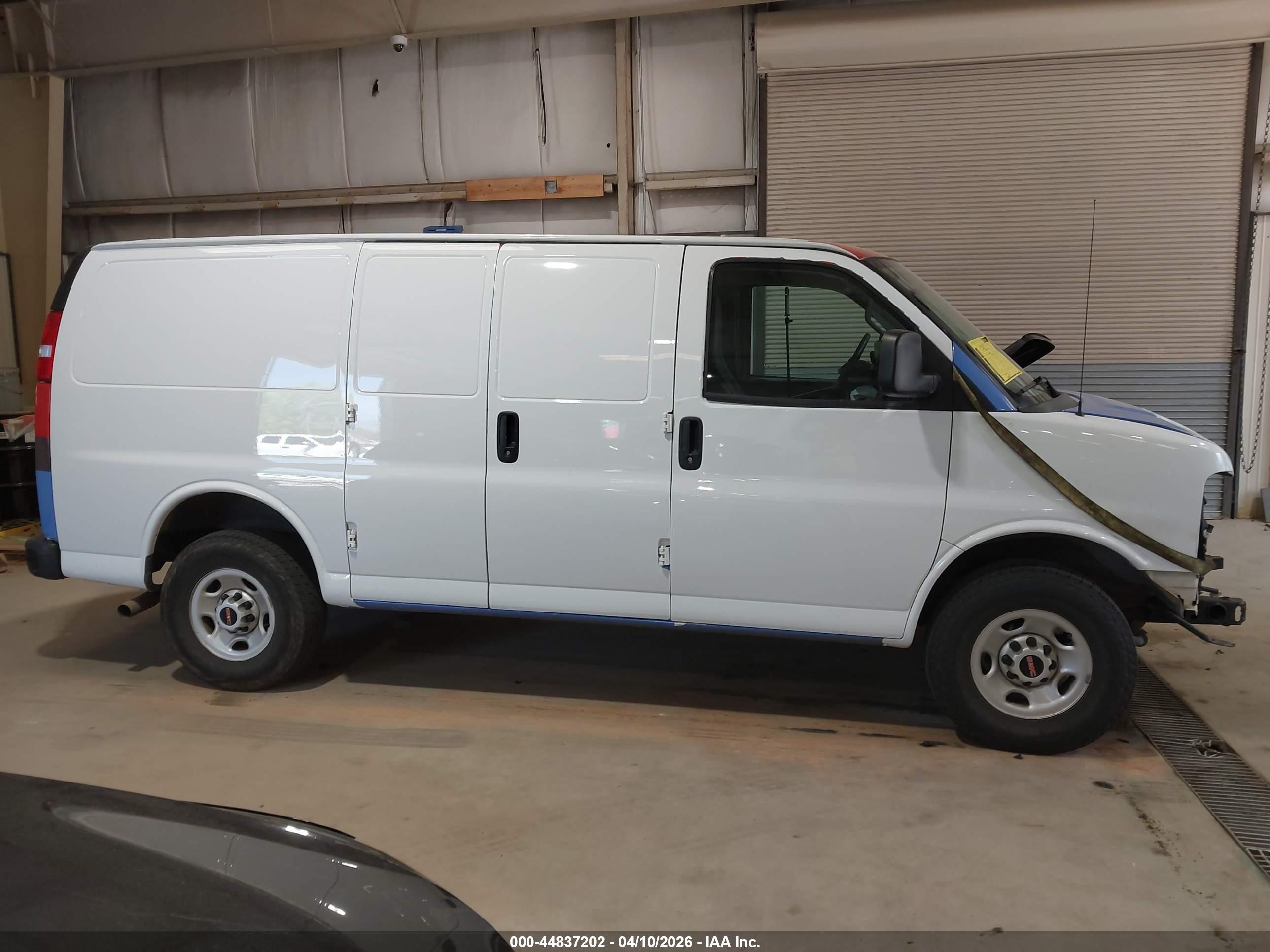 2023 Gmc Savana Cargo Rwd 2500 Regular Wheelbase Work Van White vin: 1GTW7AFP5P1108392