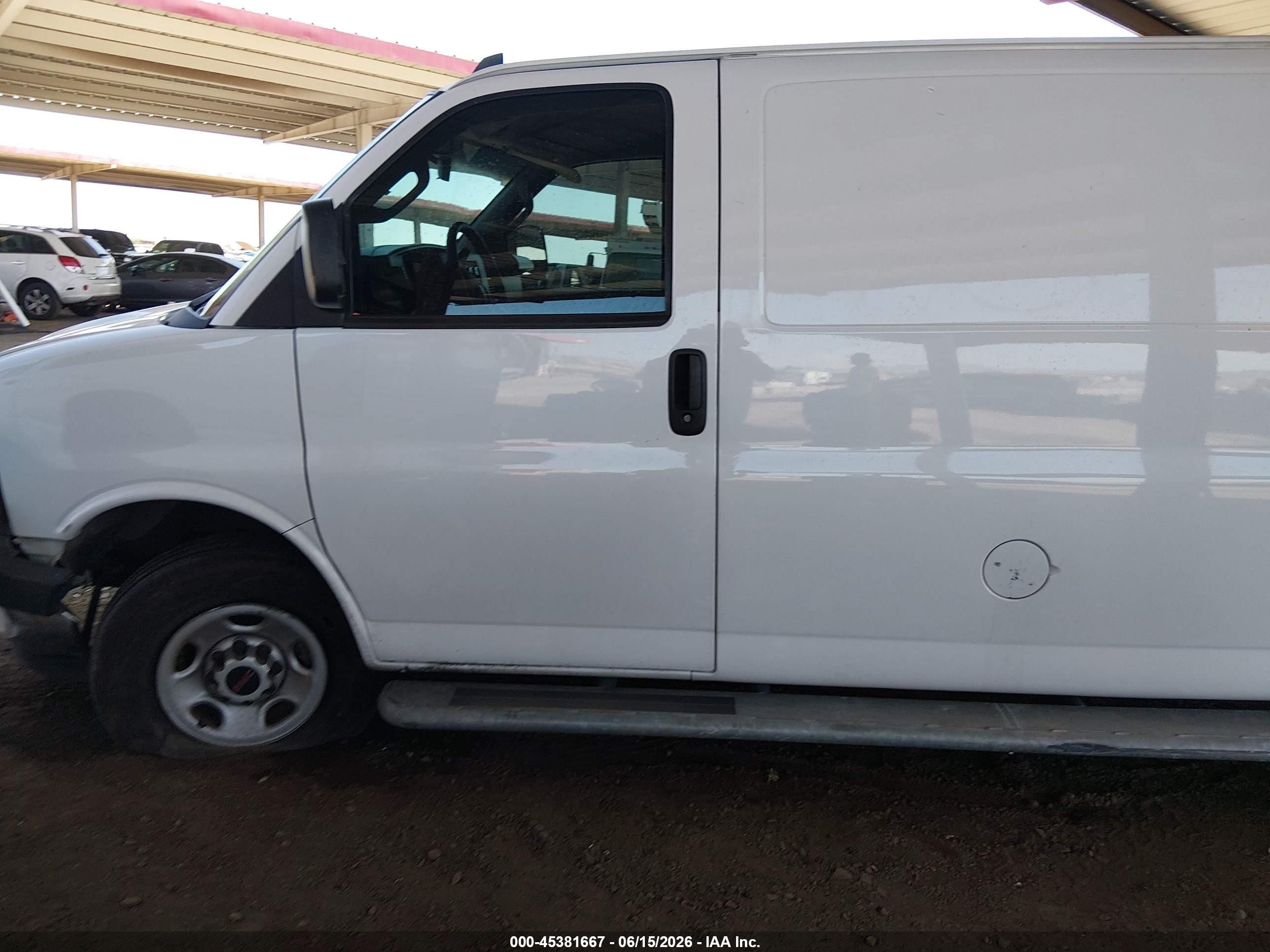 2022 Gmc Savana Cargo Rwd 2500 Regular Wheelbase Work Van White vin: 1GTW7AFP7N1156330