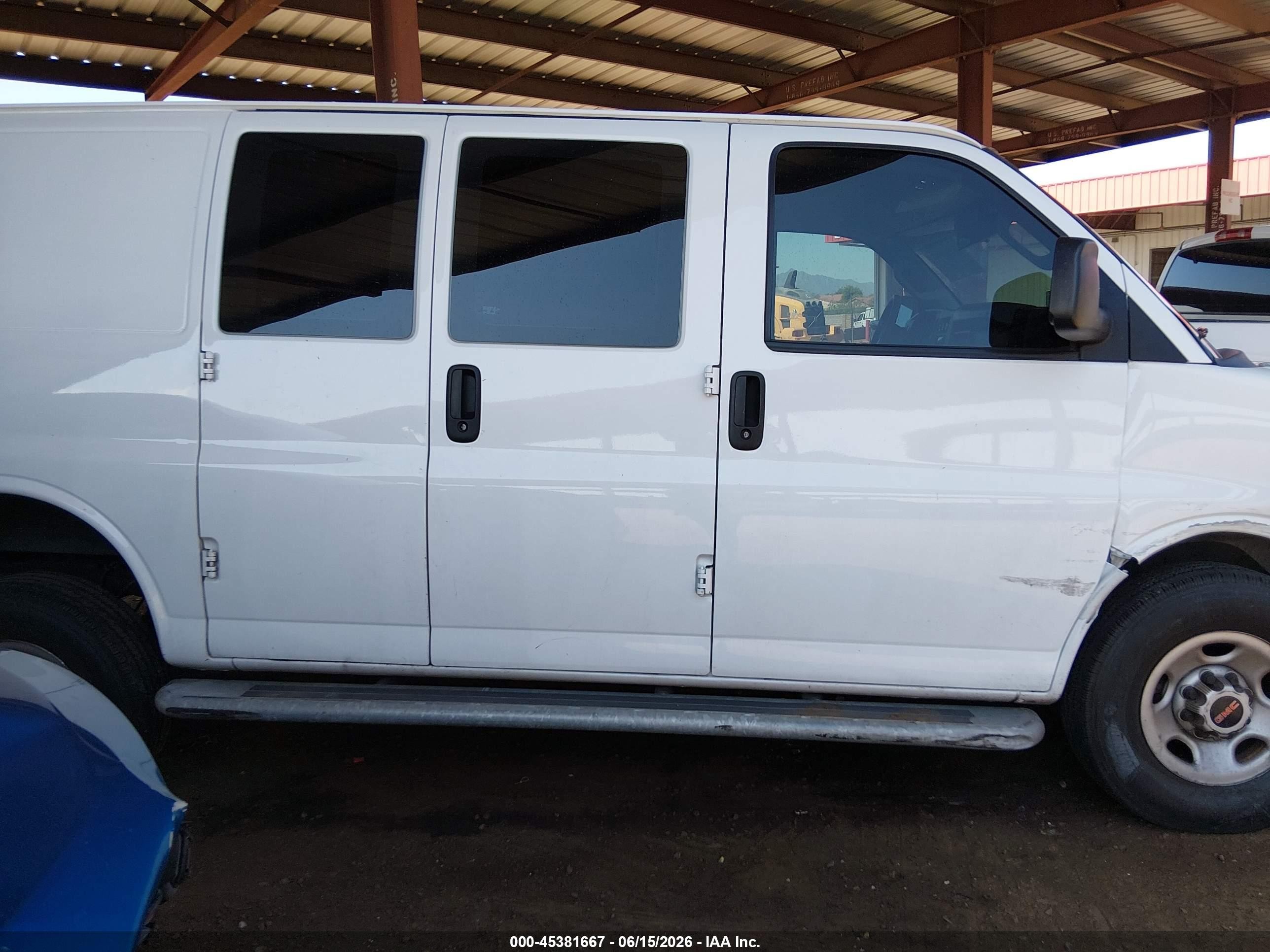 2022 Gmc Savana Cargo Rwd 2500 Regular Wheelbase Work Van White vin: 1GTW7AFP7N1156330