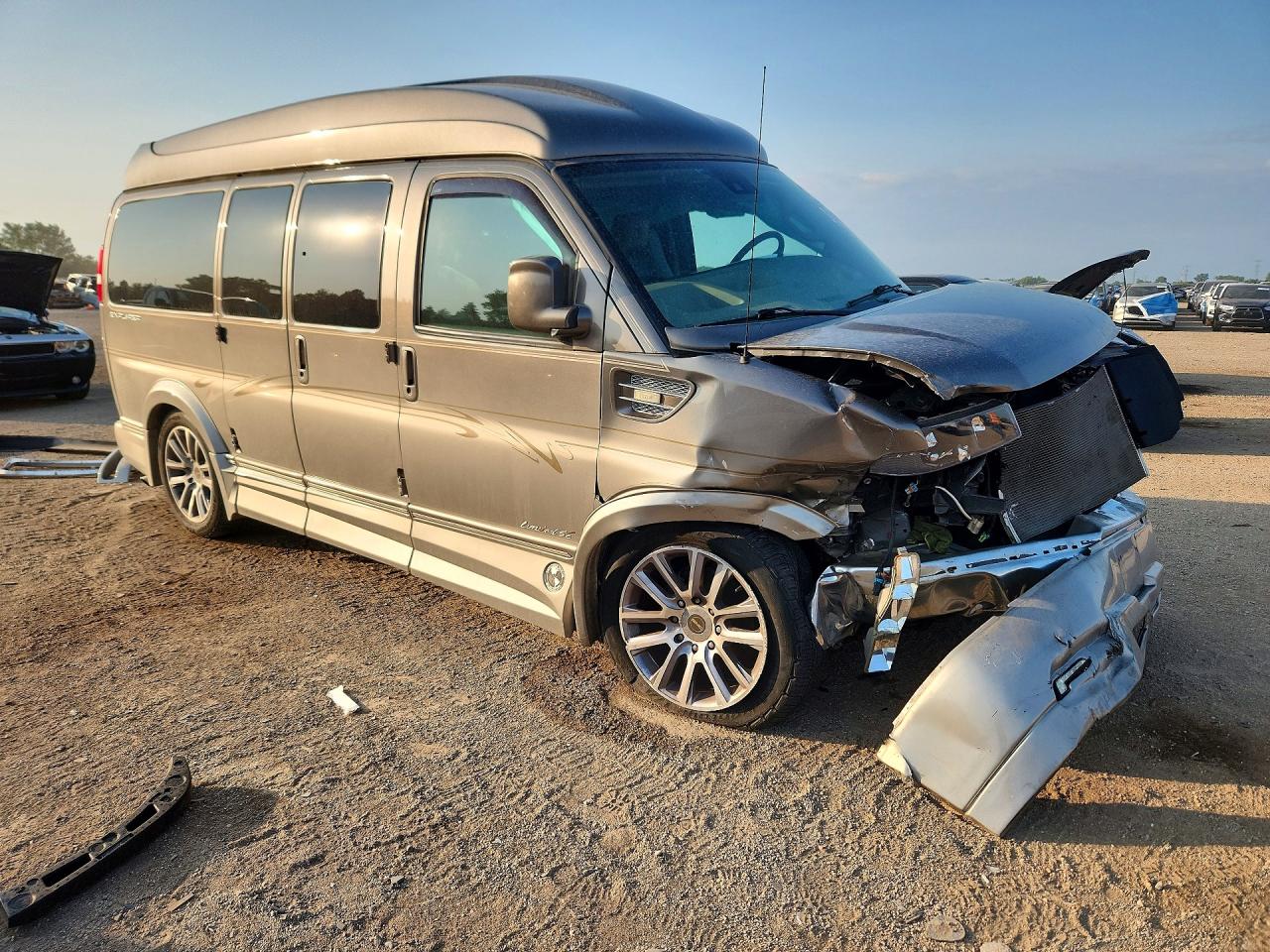 2021 Gmc Savana G2500 Tan vin: 1GTW7AFP8M1250280