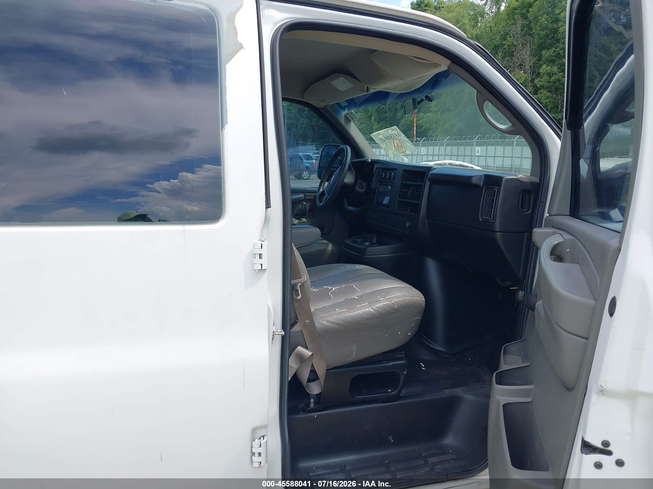 2012 Gmc Savana 2500 Work Van White vin: 1GTW7FBA9C1101454