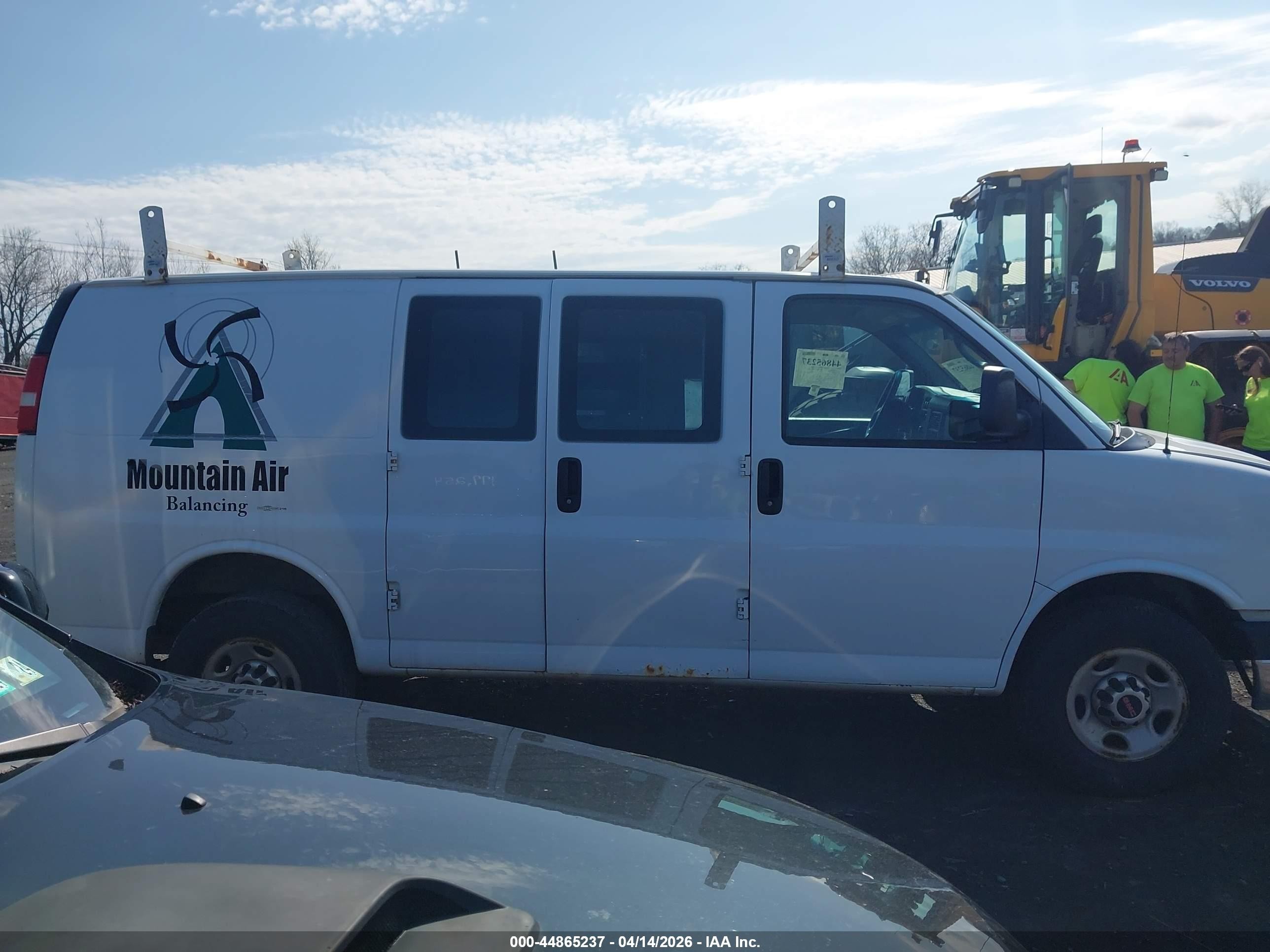 2014 Gmc Savana 2500 Work Van White vin: 1GTW7FCA1E1910092