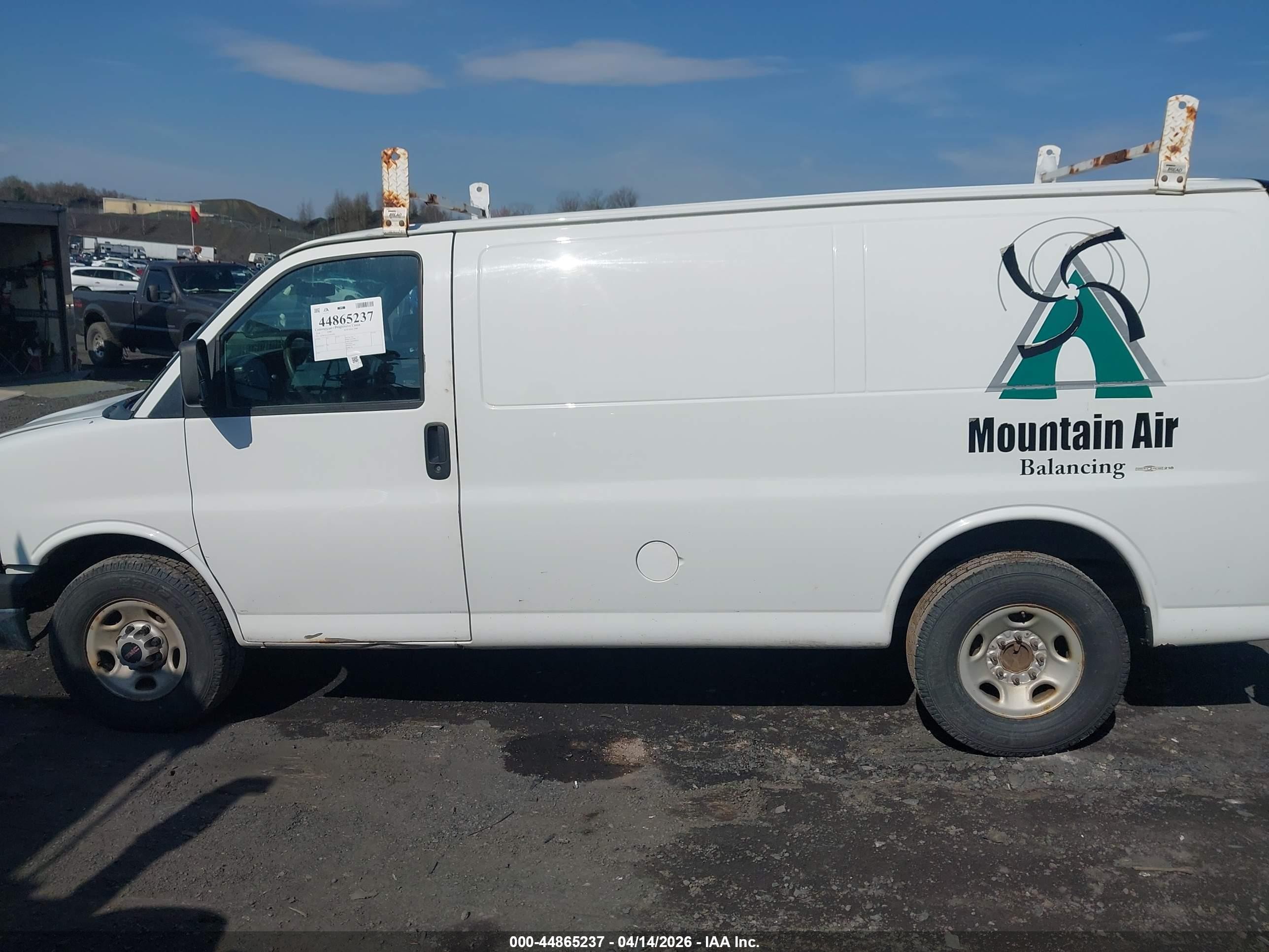 2014 Gmc Savana 2500 Work Van White vin: 1GTW7FCA1E1910092