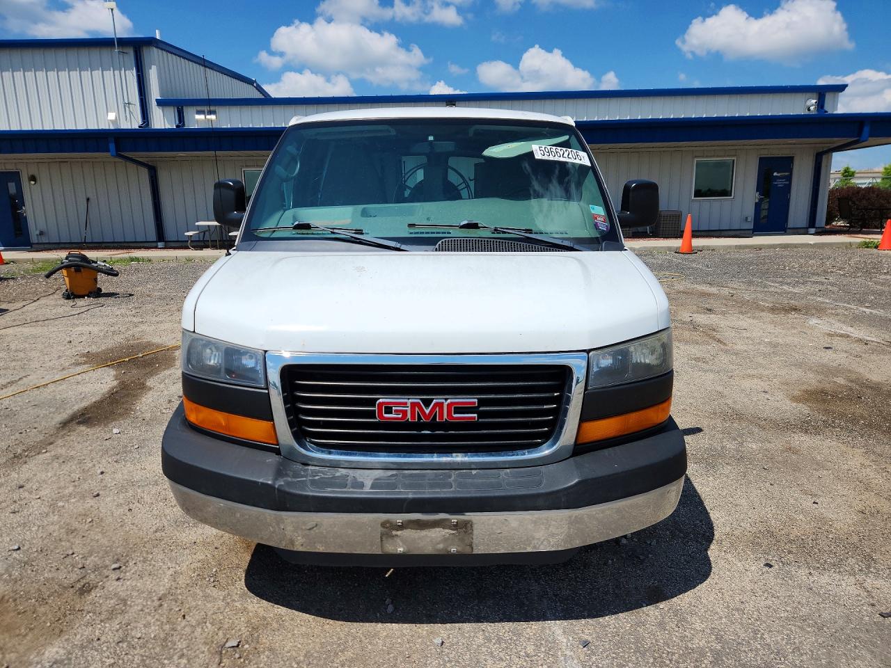 2011 Gmc Savana G2500 Белый vin: 1GTW7FCA2B1135281