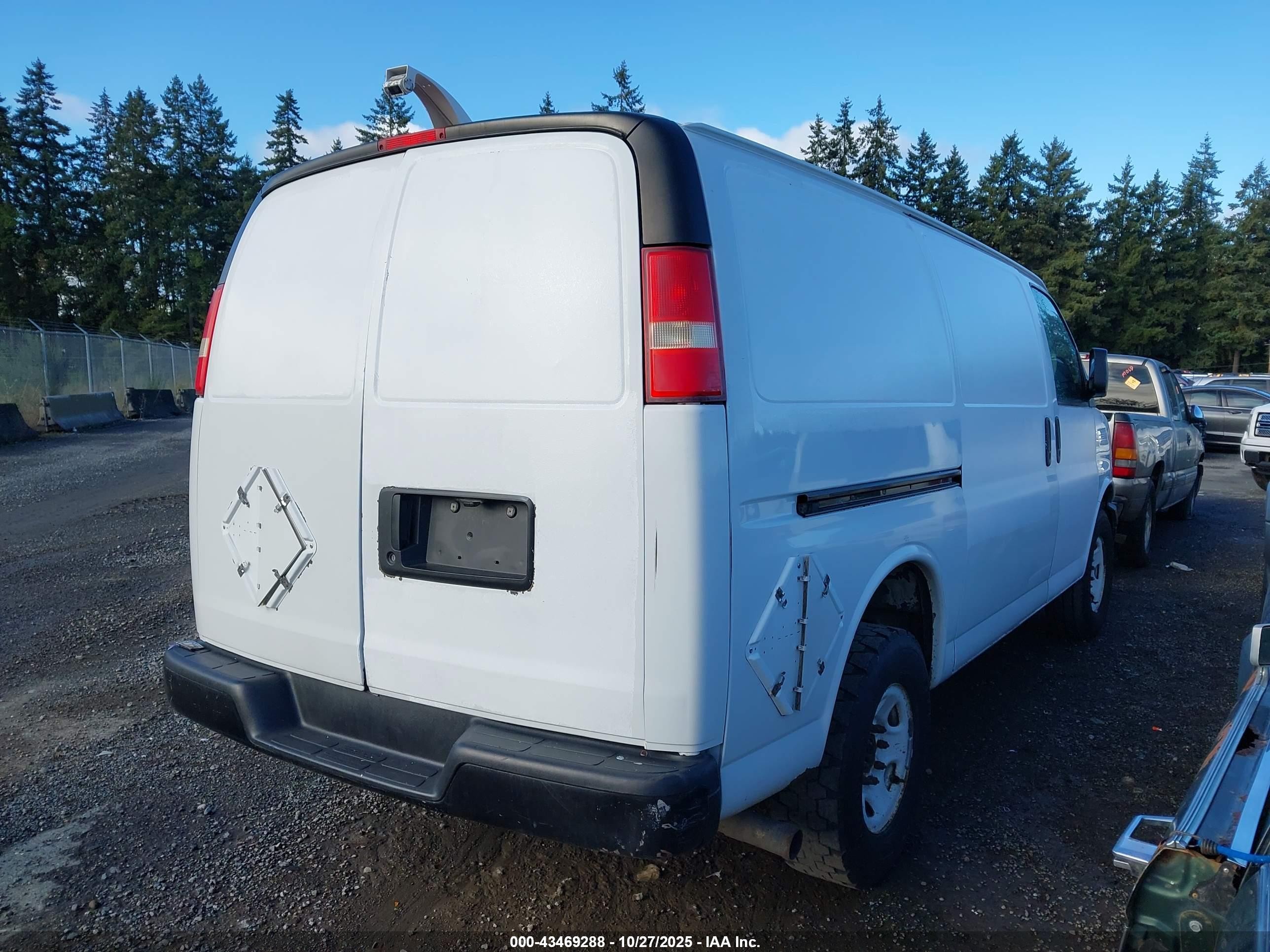 2012 Gmc Savana 2500 Work Van White vin: 1GTW7FCA4C1136448