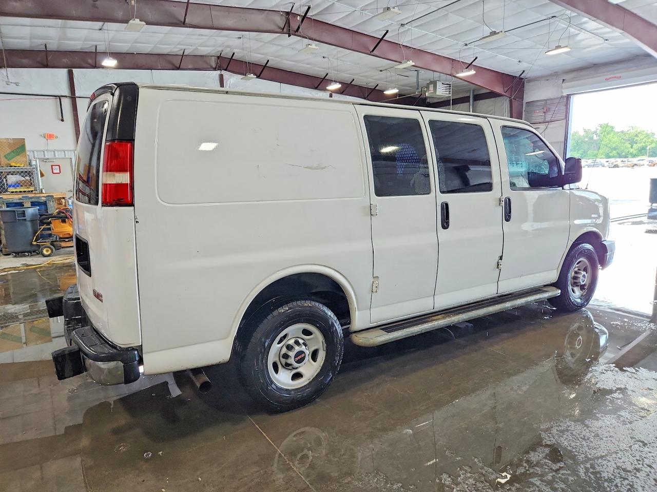 2014 Gmc Savana G2500 Белый vin: 1GTW7FCA4E1913679