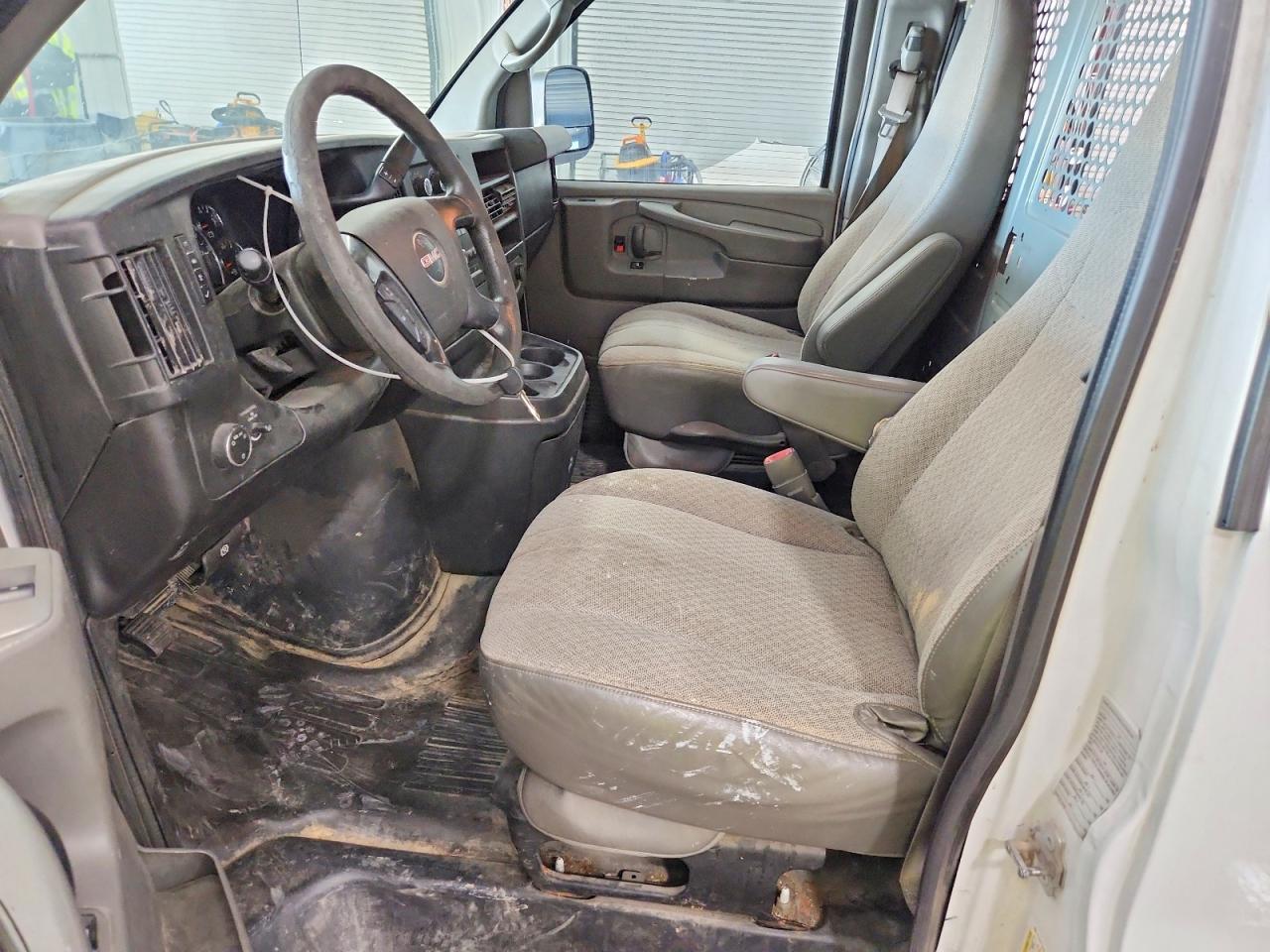 2014 Gmc Savana G2500 Белый vin: 1GTW7FCA4E1913679