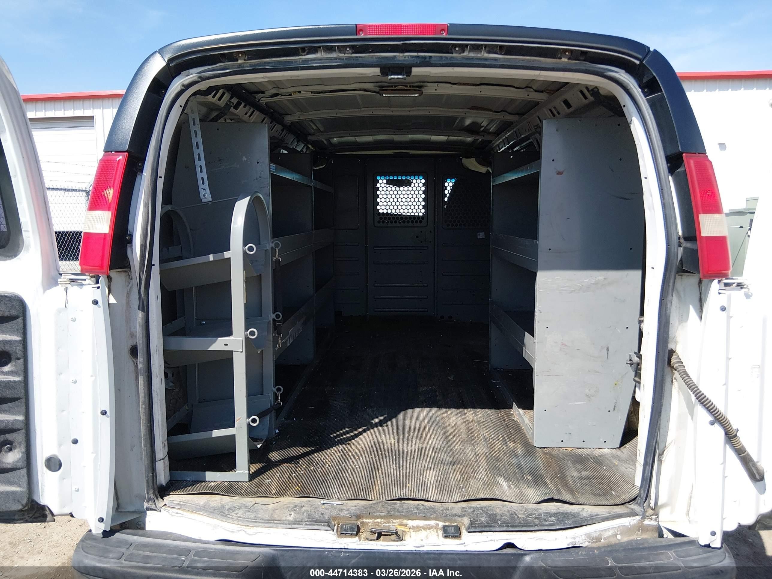 2014 Gmc Savana 2500 Work Van White vin: 1GTW7FCA8E1915600