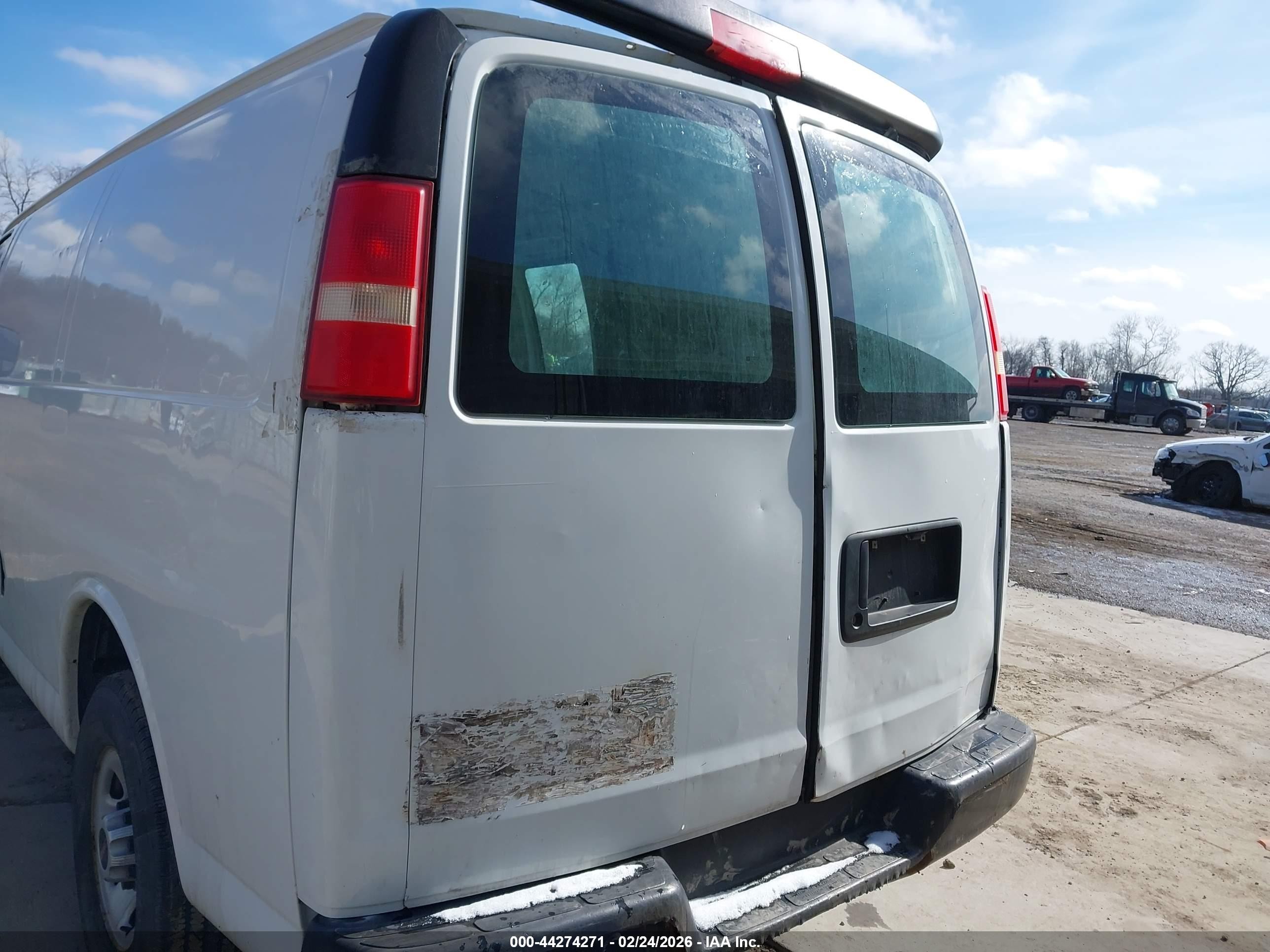 2013 Gmc Savana 2500 Work Van Белый vin: 1GTW7FCA9D1158303