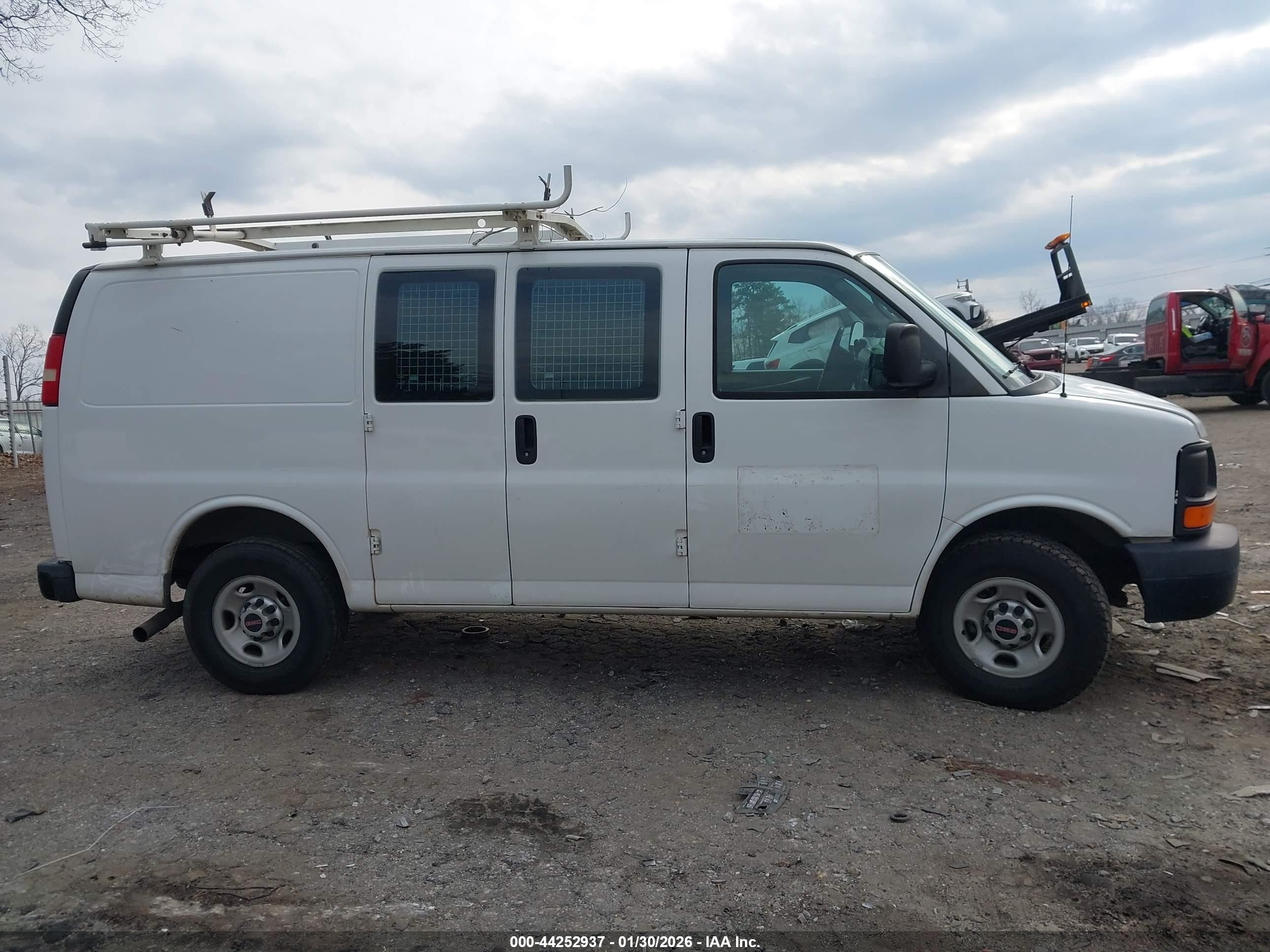 2015 Gmc Savana 2500 Work Van White vin: 1GTW7FCF0F1246977