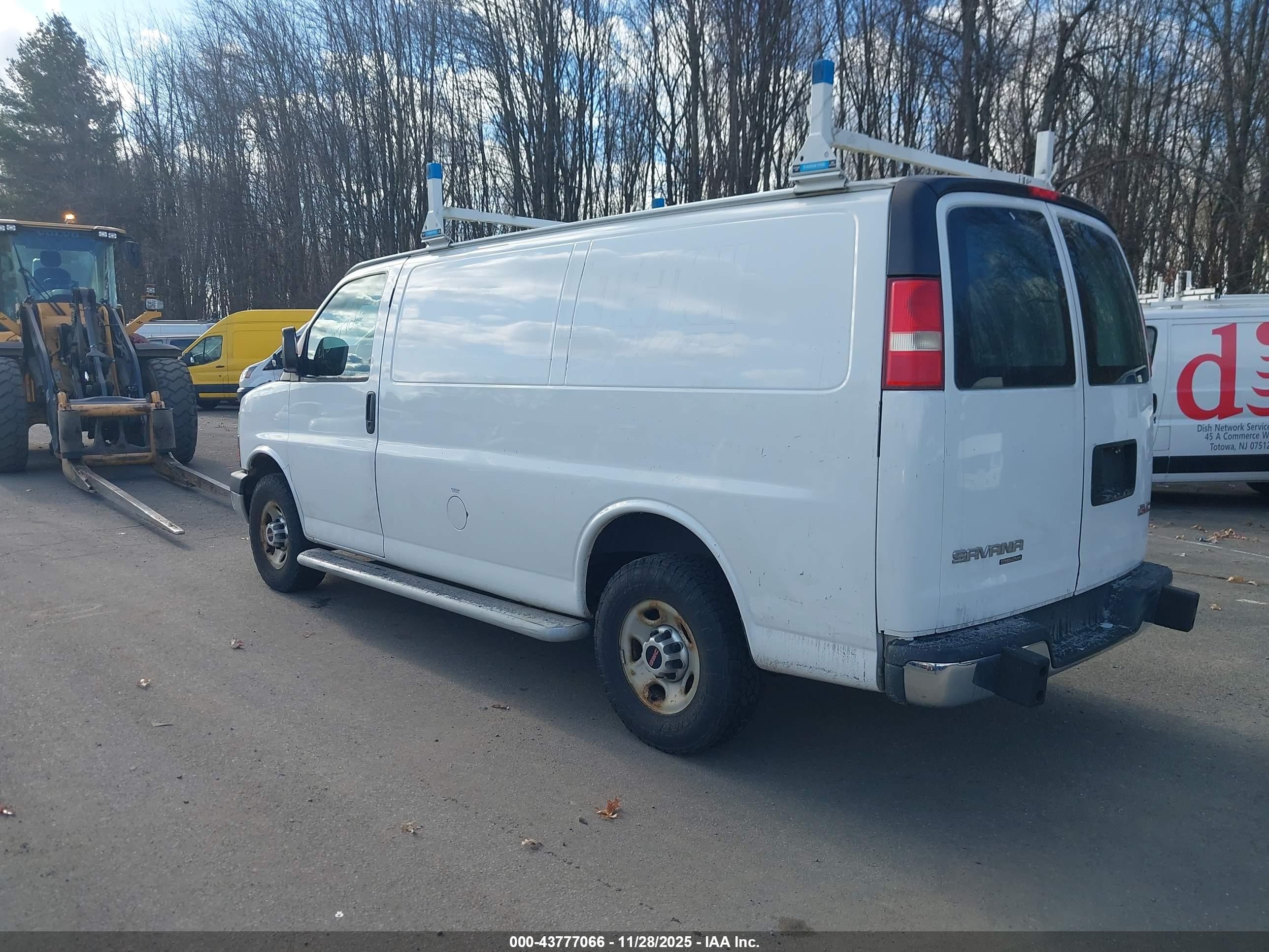 2015 Gmc Savana 2500 Work Van White vin: 1GTW7FCF0F1901199
