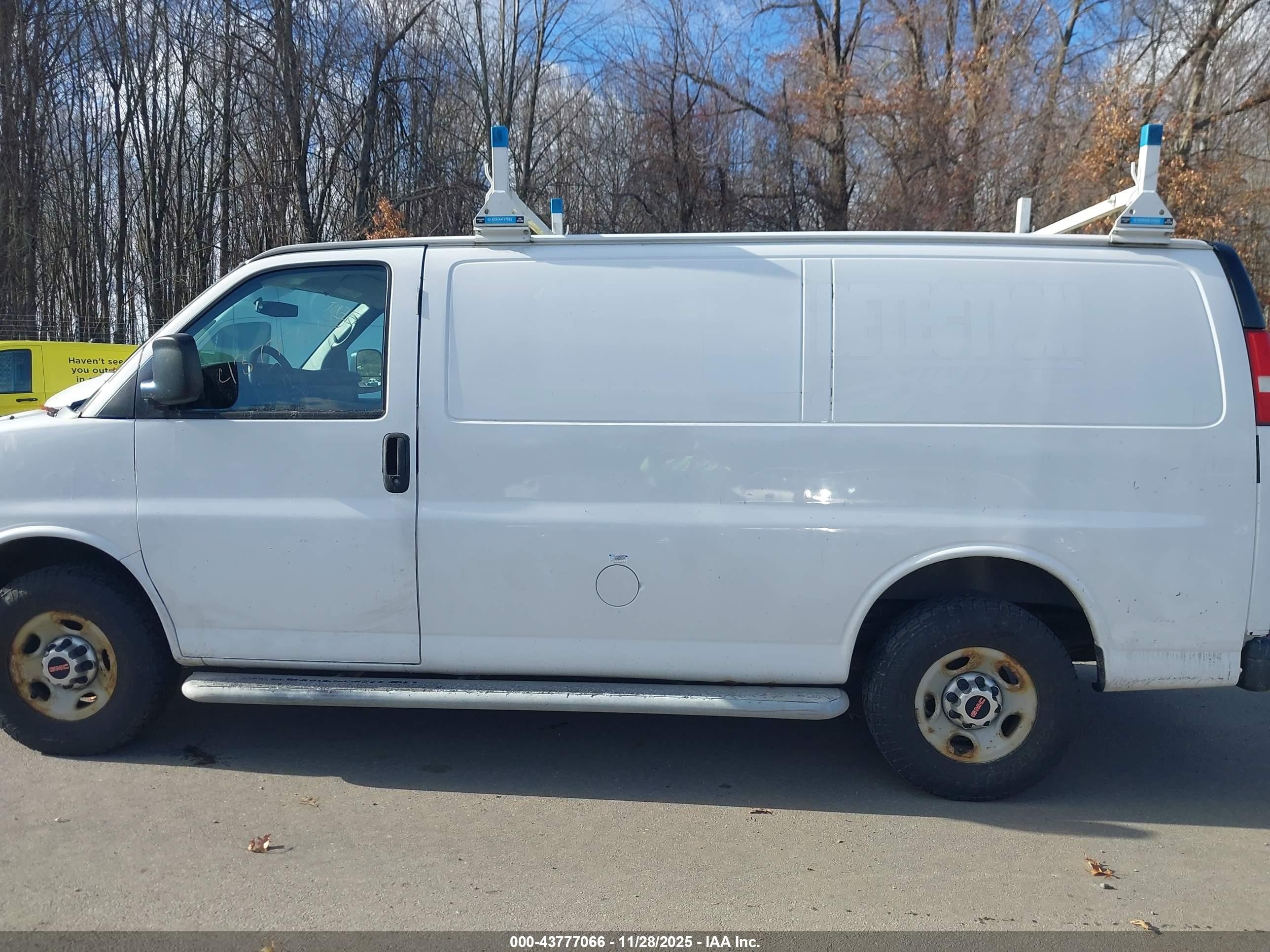 2015 Gmc Savana 2500 Work Van White vin: 1GTW7FCF0F1901199