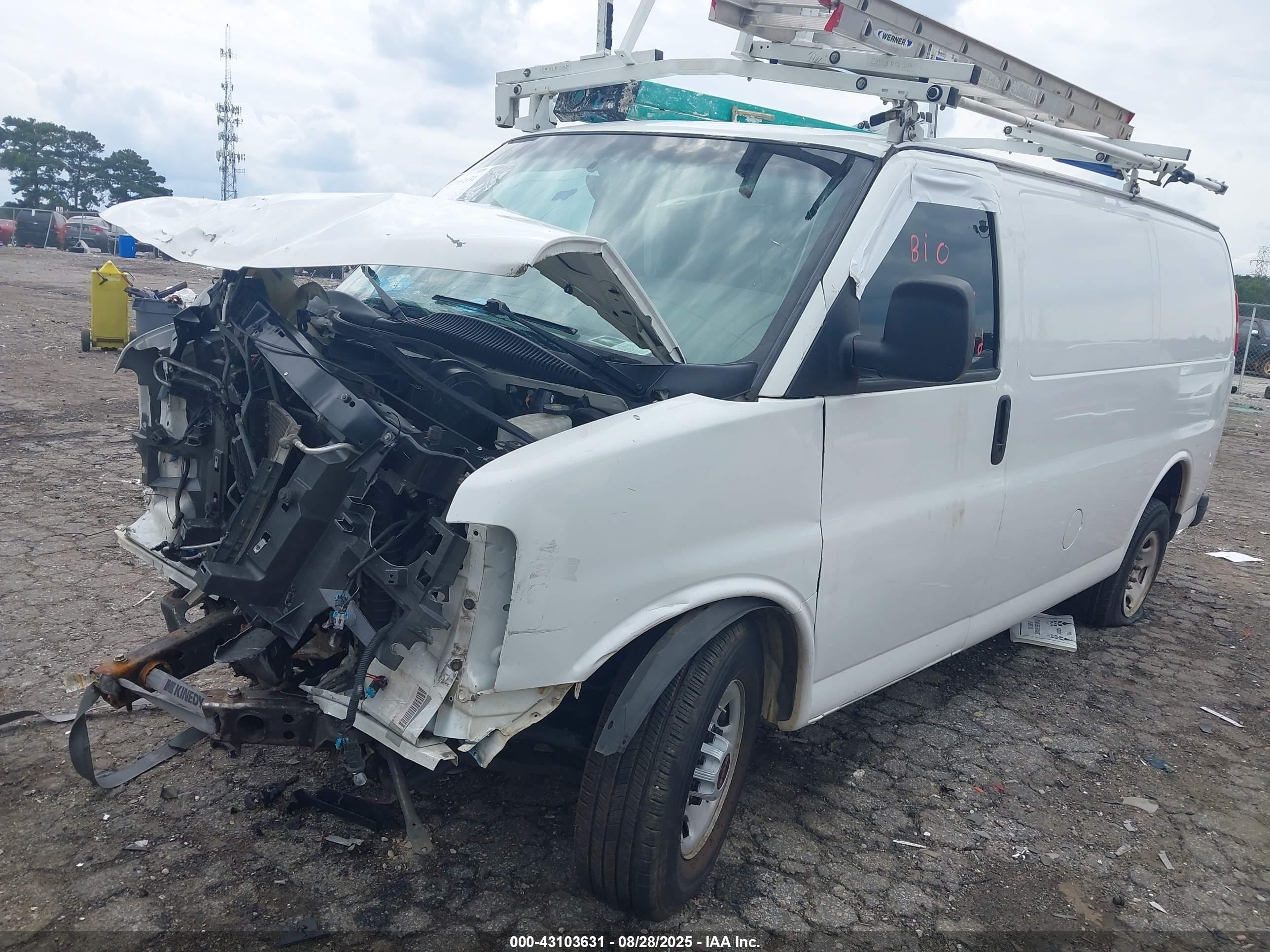 2015 Gmc Savana 2500 Work Van Белый vin: 1GTW7FCF0F1903180