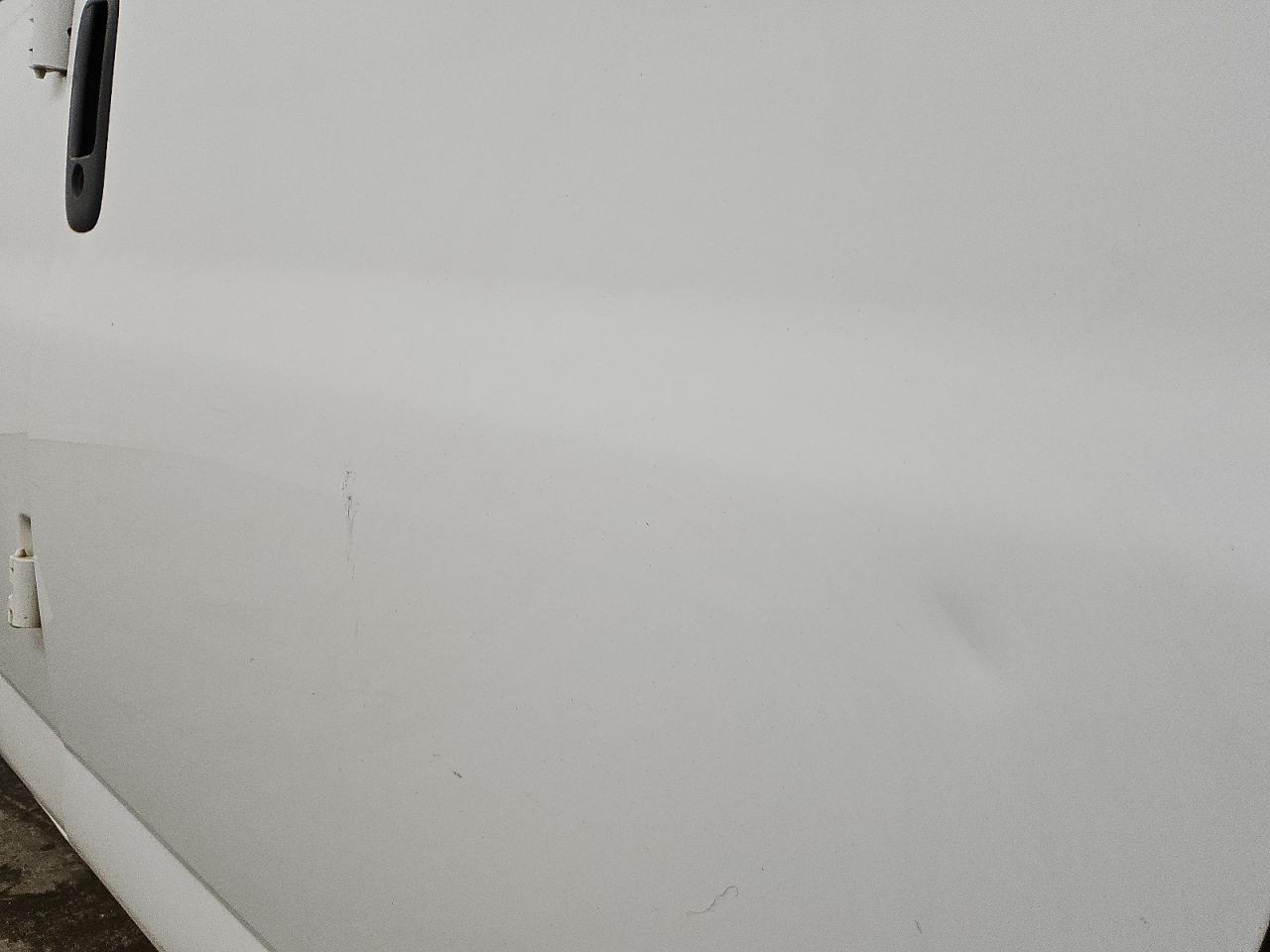 2015 Gmc Savana G2500 White vin: 1GTW7FCF1F1267871 Damage: Right Front Door, Light Scratch, > 12 Inches