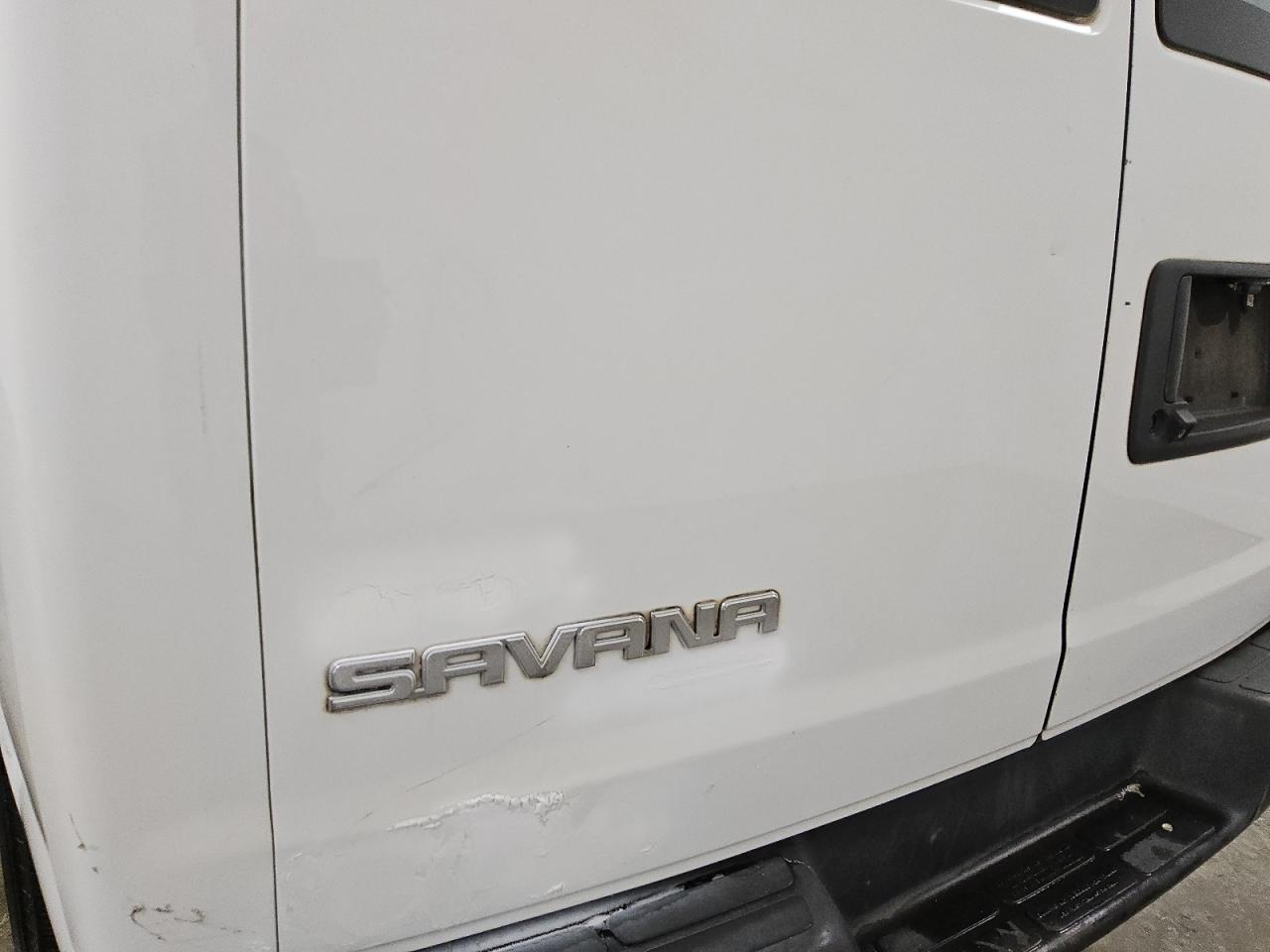2015 Gmc Savana G2500 White vin: 1GTW7FCF1F1267871 Damage: Left Rear Cargo Door, Previous Repair, Substandard Repair