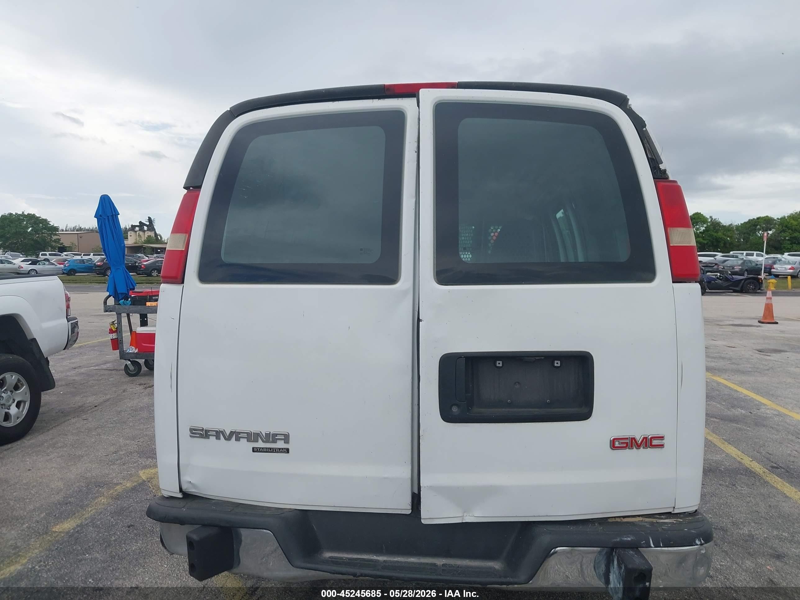 2015 Gmc Savana 2500 Work Van Белый vin: 1GTW7FCF1F1902717