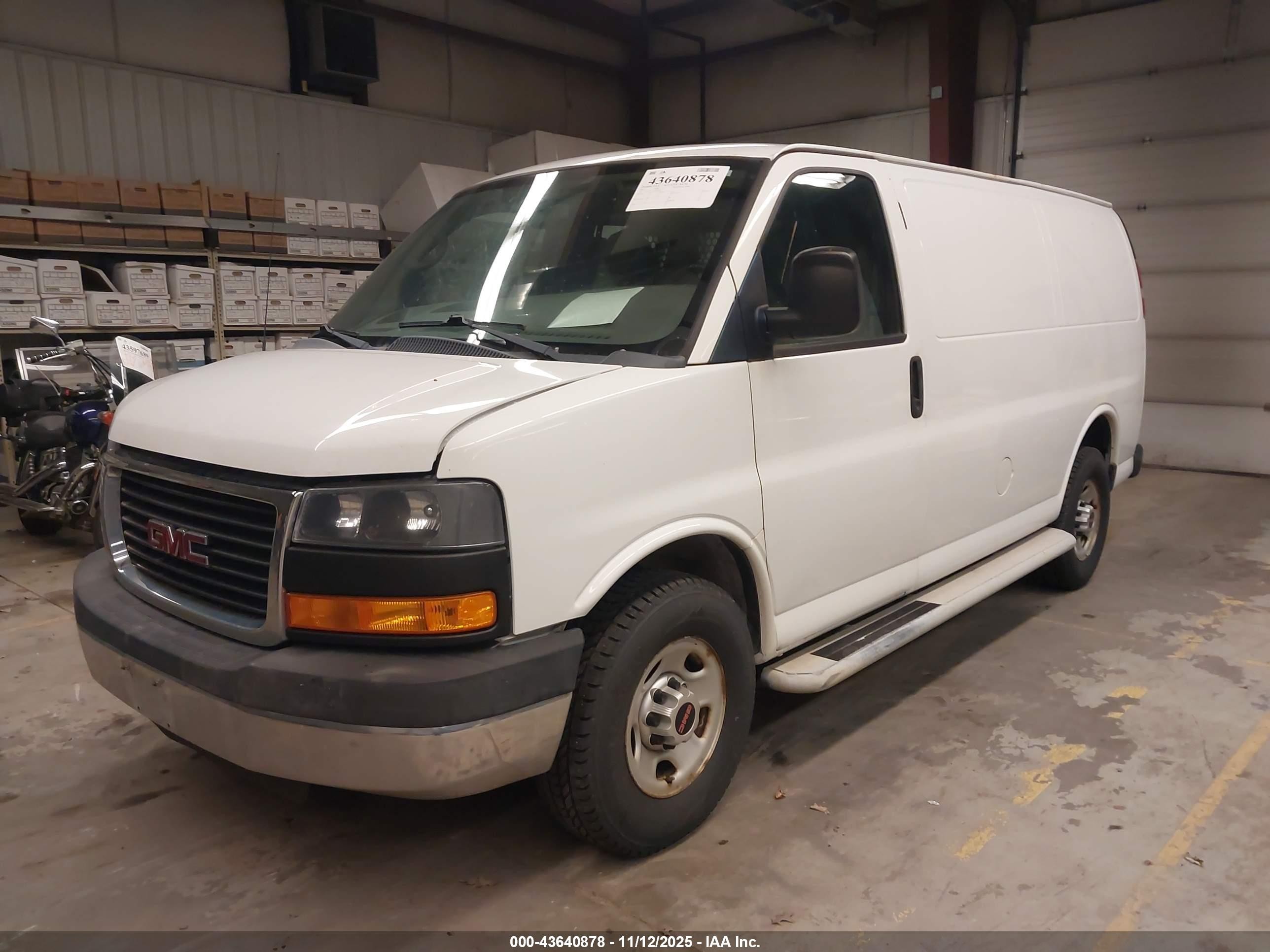 2015 Gmc Savana 2500 Work Van Белый vin: 1GTW7FCF2F1903228