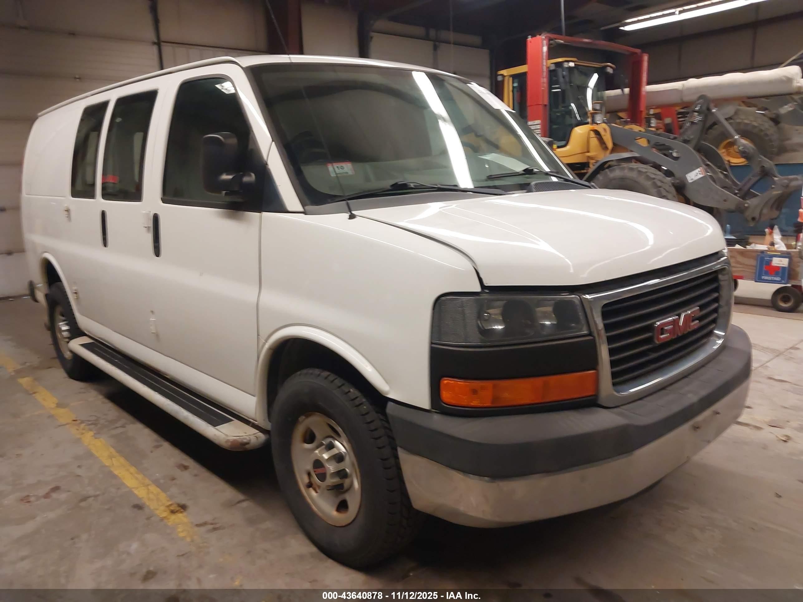 2015 Gmc Savana 2500 Work Van Белый vin: 1GTW7FCF2F1903228