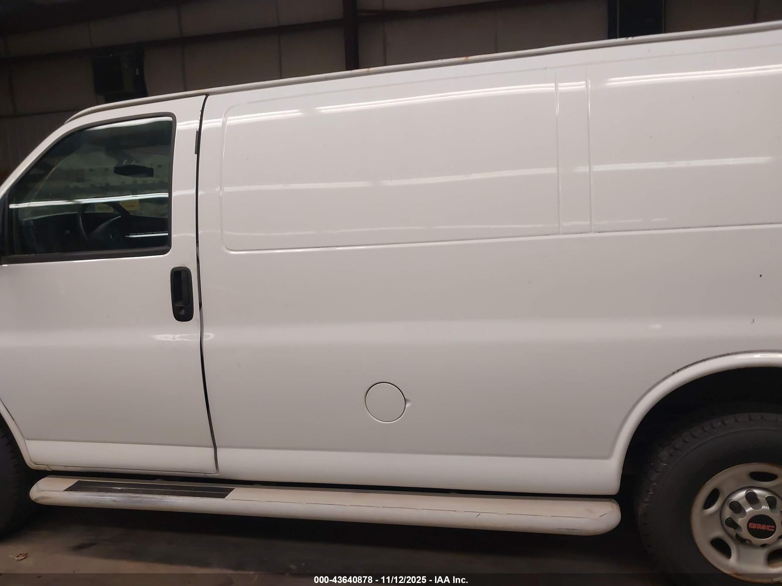 2015 Gmc Savana 2500 Work Van Белый vin: 1GTW7FCF2F1903228