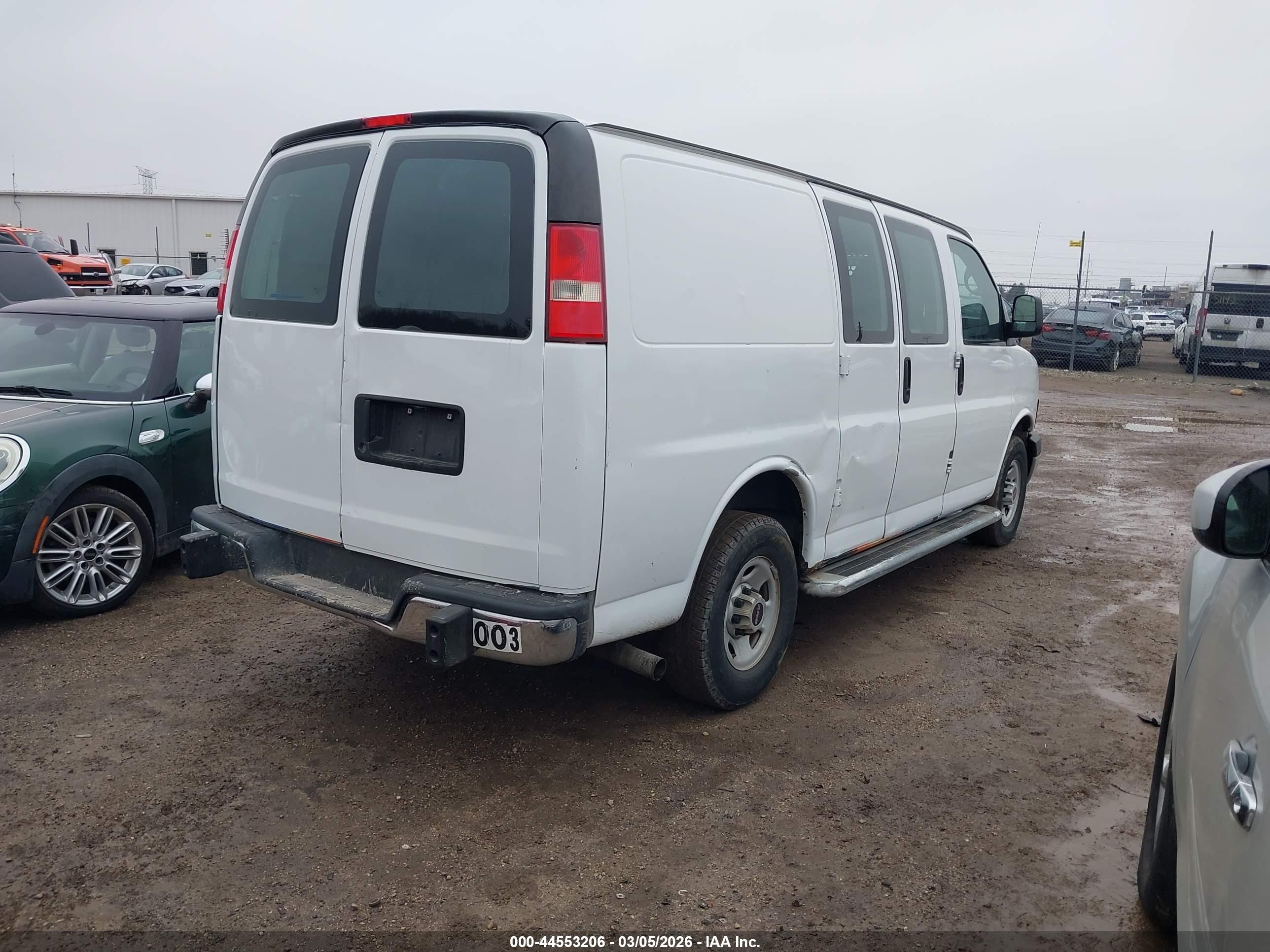 2015 Gmc Savana 2500 Work Van Белый vin: 1GTW7FCF2F1903598