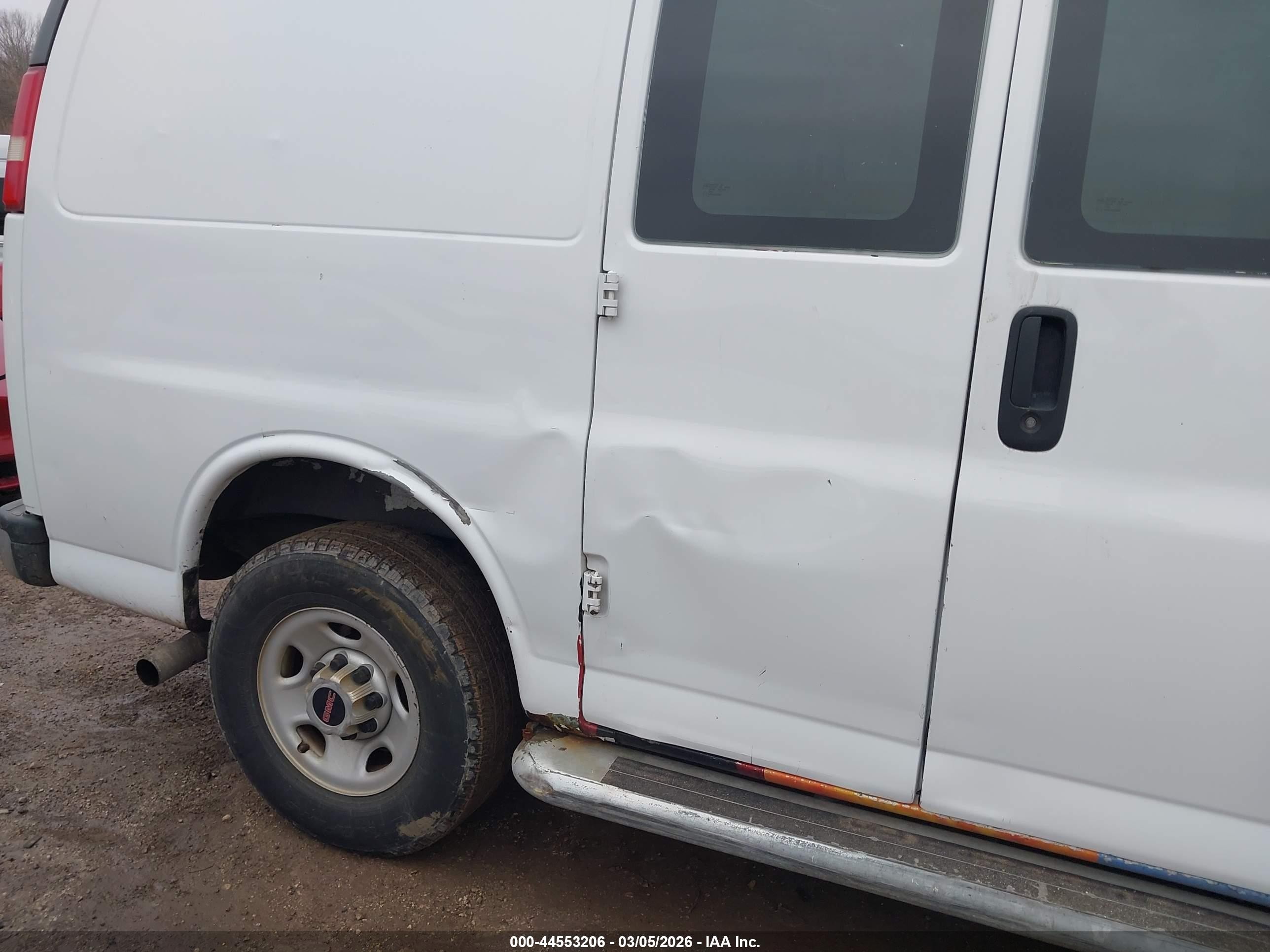 2015 Gmc Savana 2500 Work Van Белый vin: 1GTW7FCF2F1903598