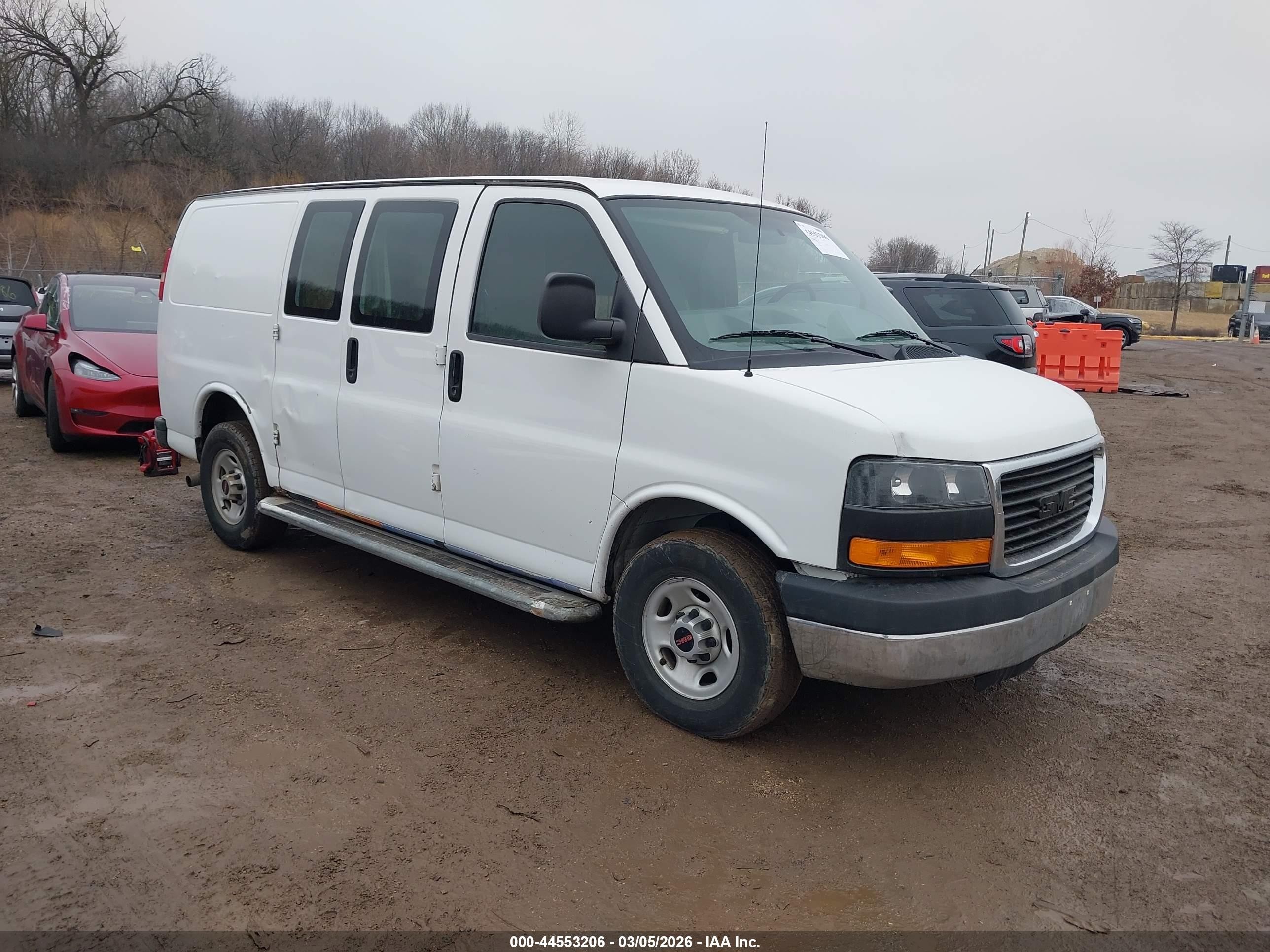 2015 Gmc Savana 2500 Work Van Белый vin: 1GTW7FCF2F1903598