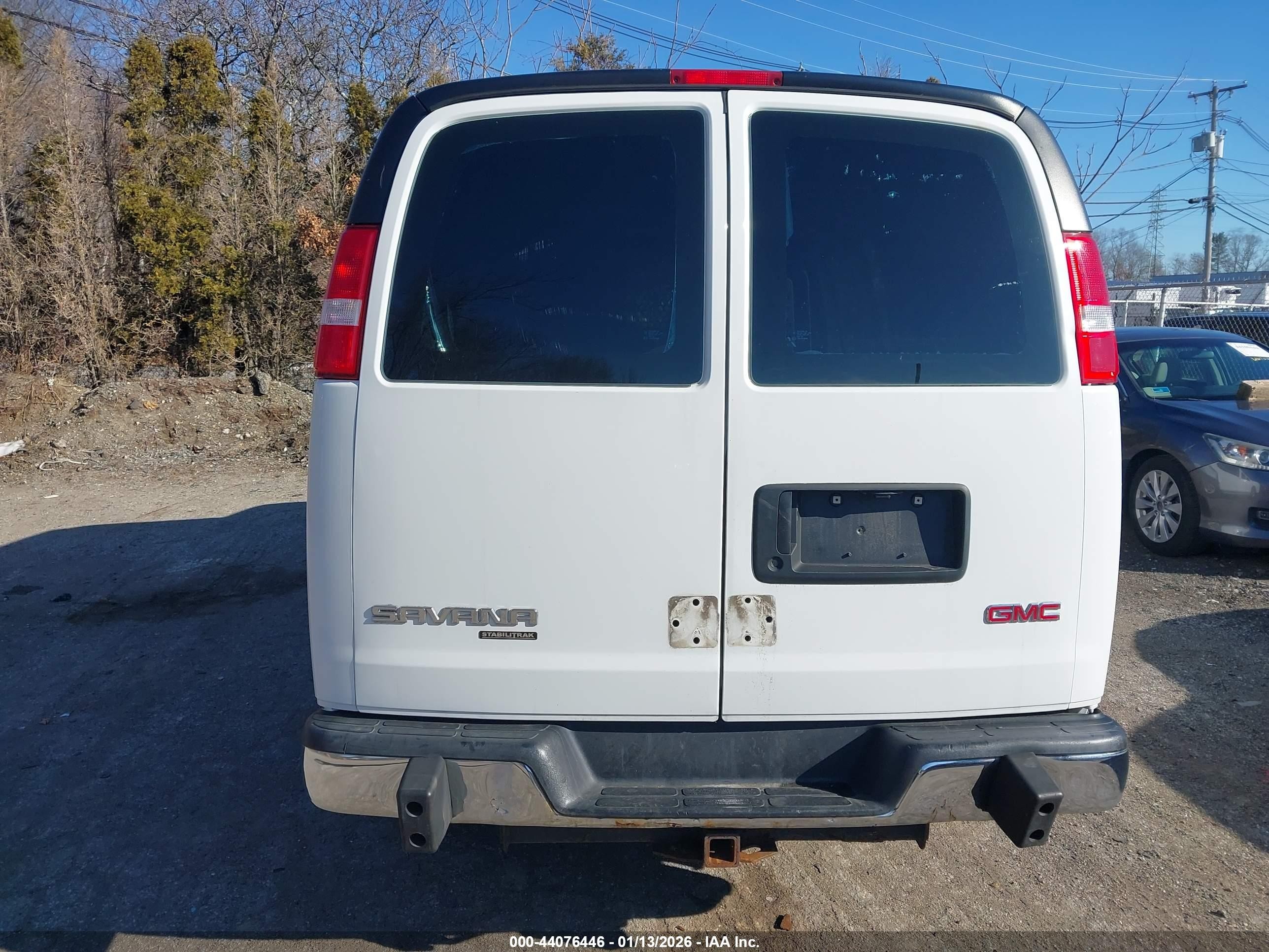 2015 Gmc Savana 2500 Work Van White vin: 1GTW7FCF2F1907201