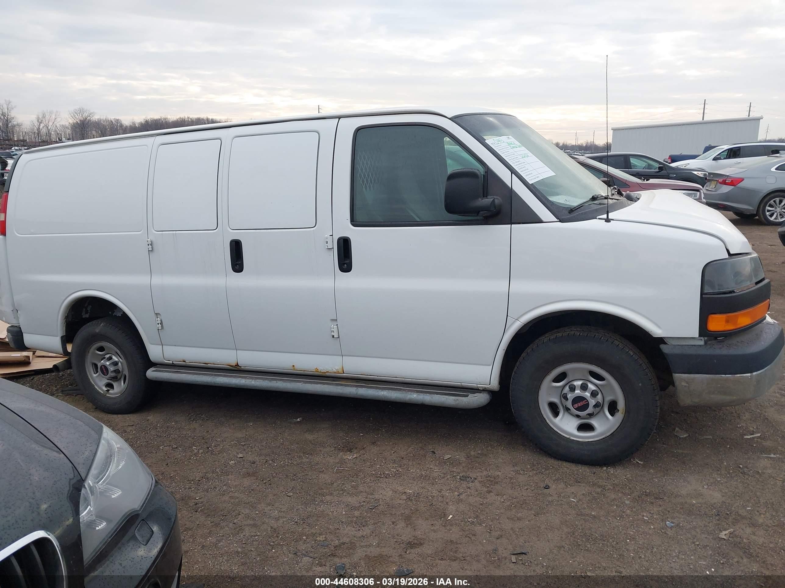 2015 Gmc Savana 2500 Work Van White vin: 1GTW7FCF3F1133671