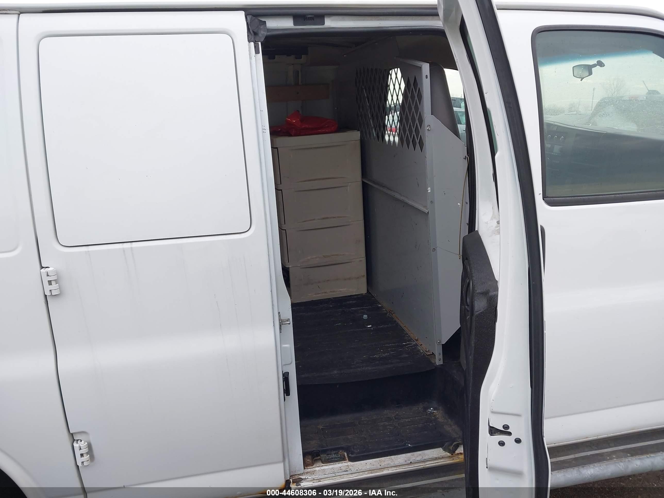2015 Gmc Savana 2500 Work Van White vin: 1GTW7FCF3F1133671