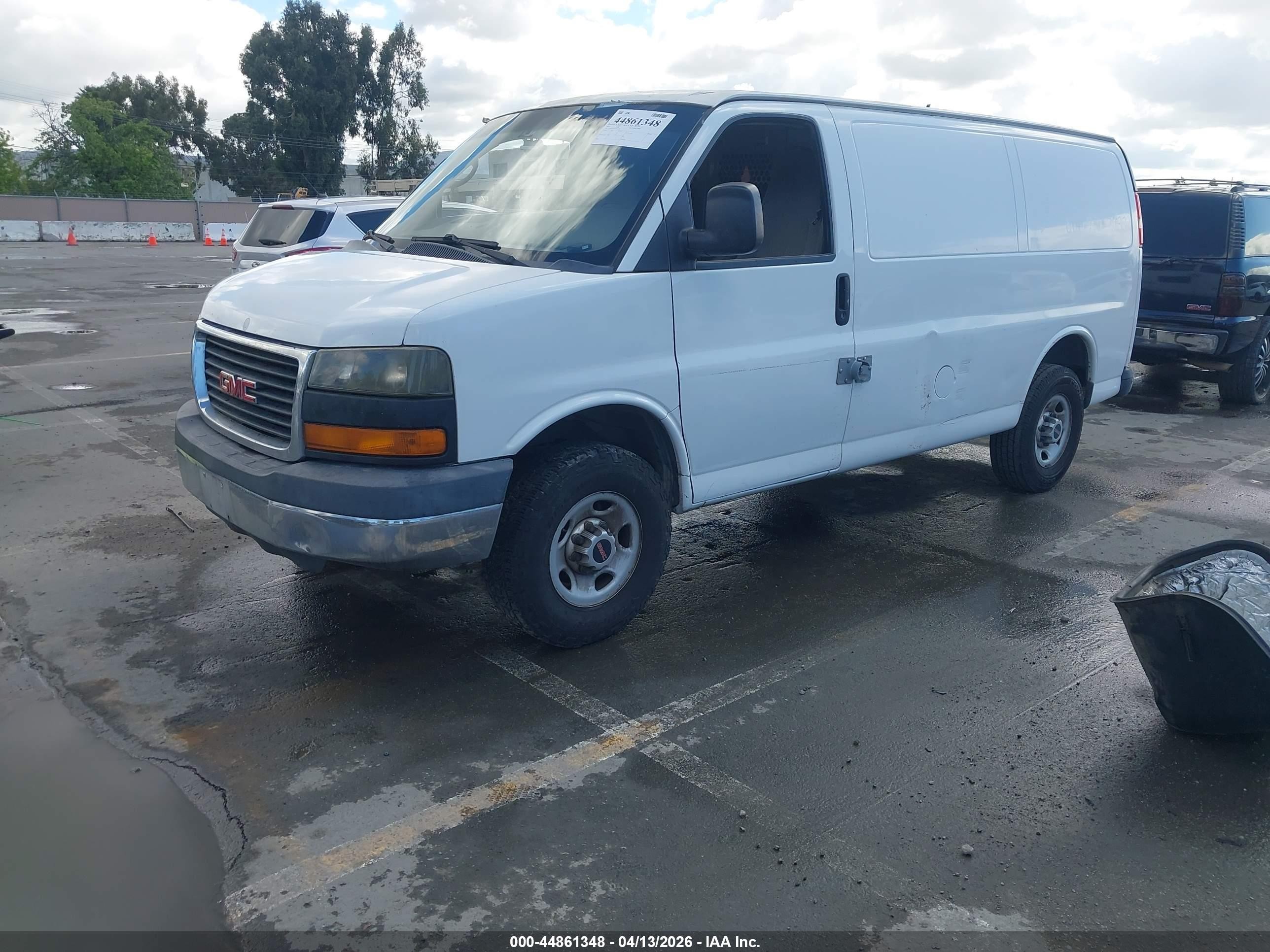 2015 Gmc Savana 2500 Work Van Белый vin: 1GTW7FCF3F1901388