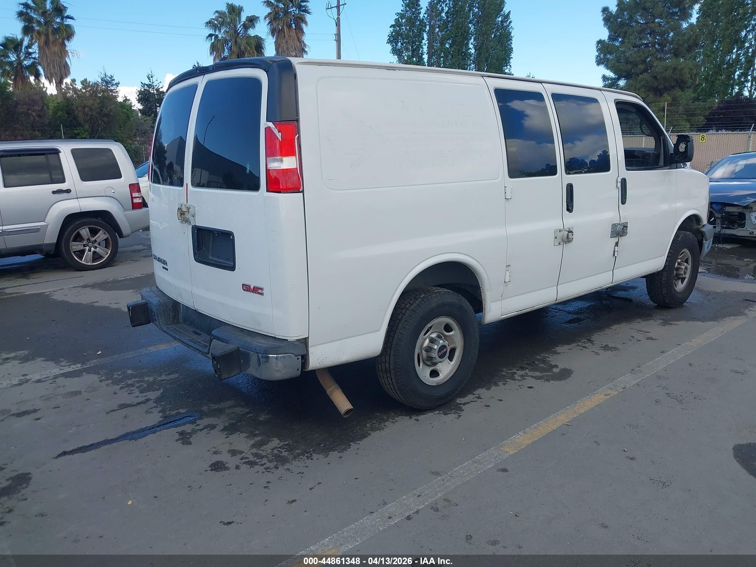 2015 Gmc Savana 2500 Work Van Белый vin: 1GTW7FCF3F1901388