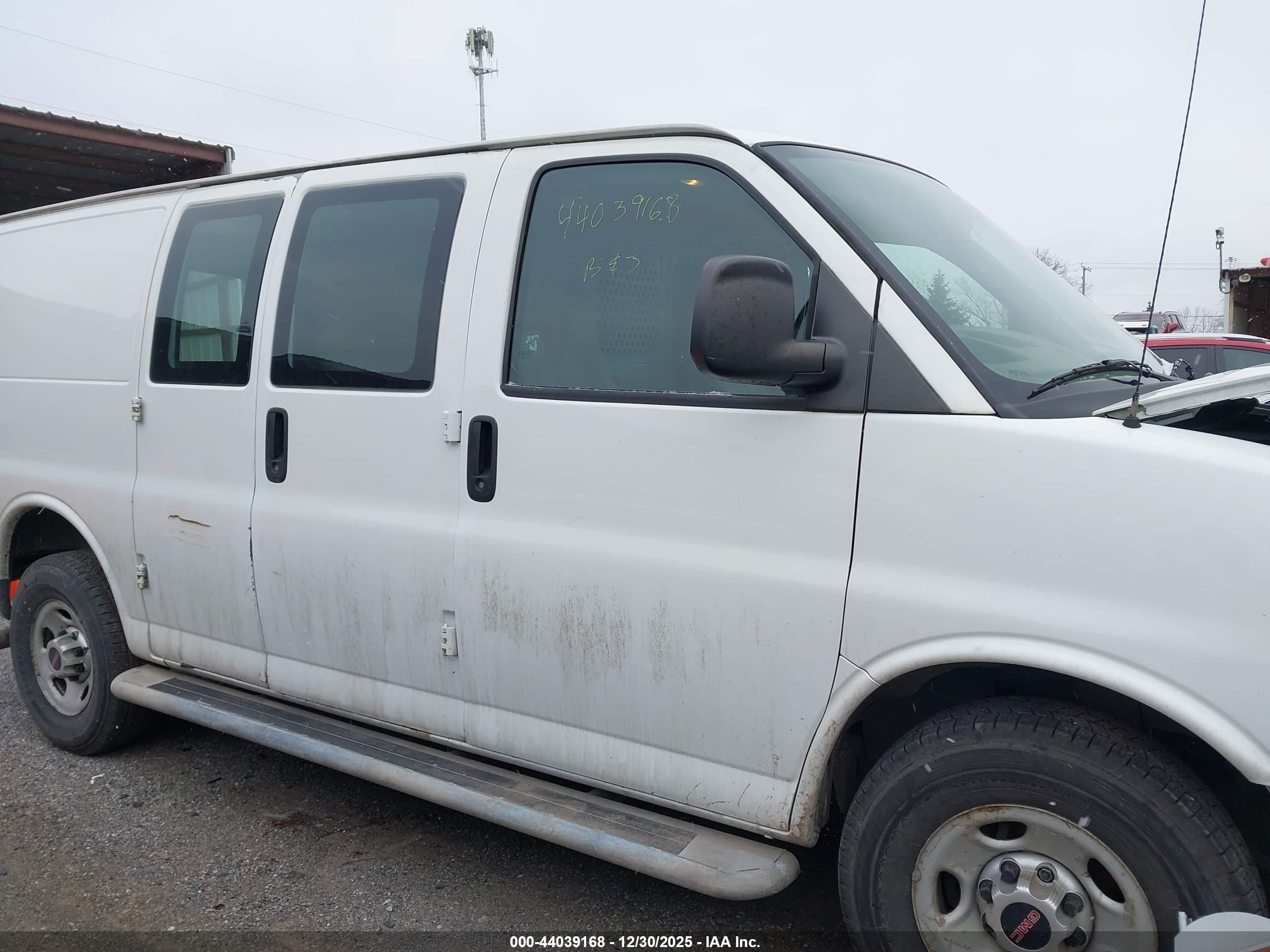2015 Gmc Savana 2500 Work Van White vin: 1GTW7FCF3F1903299