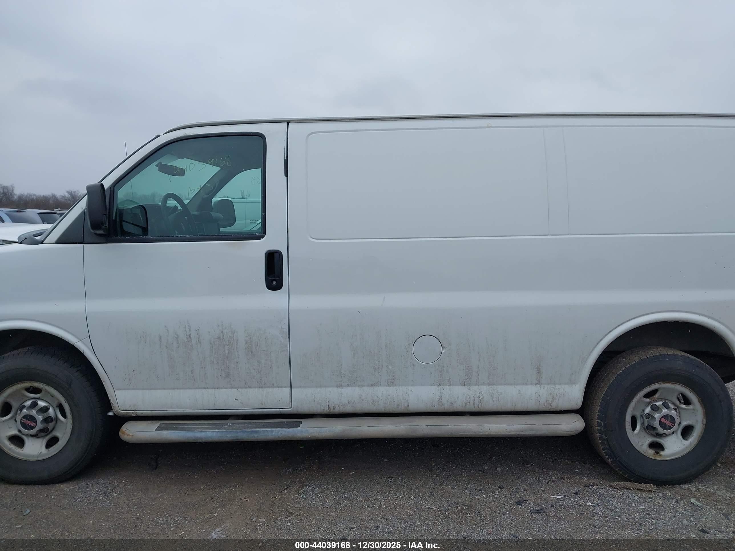 2015 Gmc Savana 2500 Work Van White vin: 1GTW7FCF3F1903299
