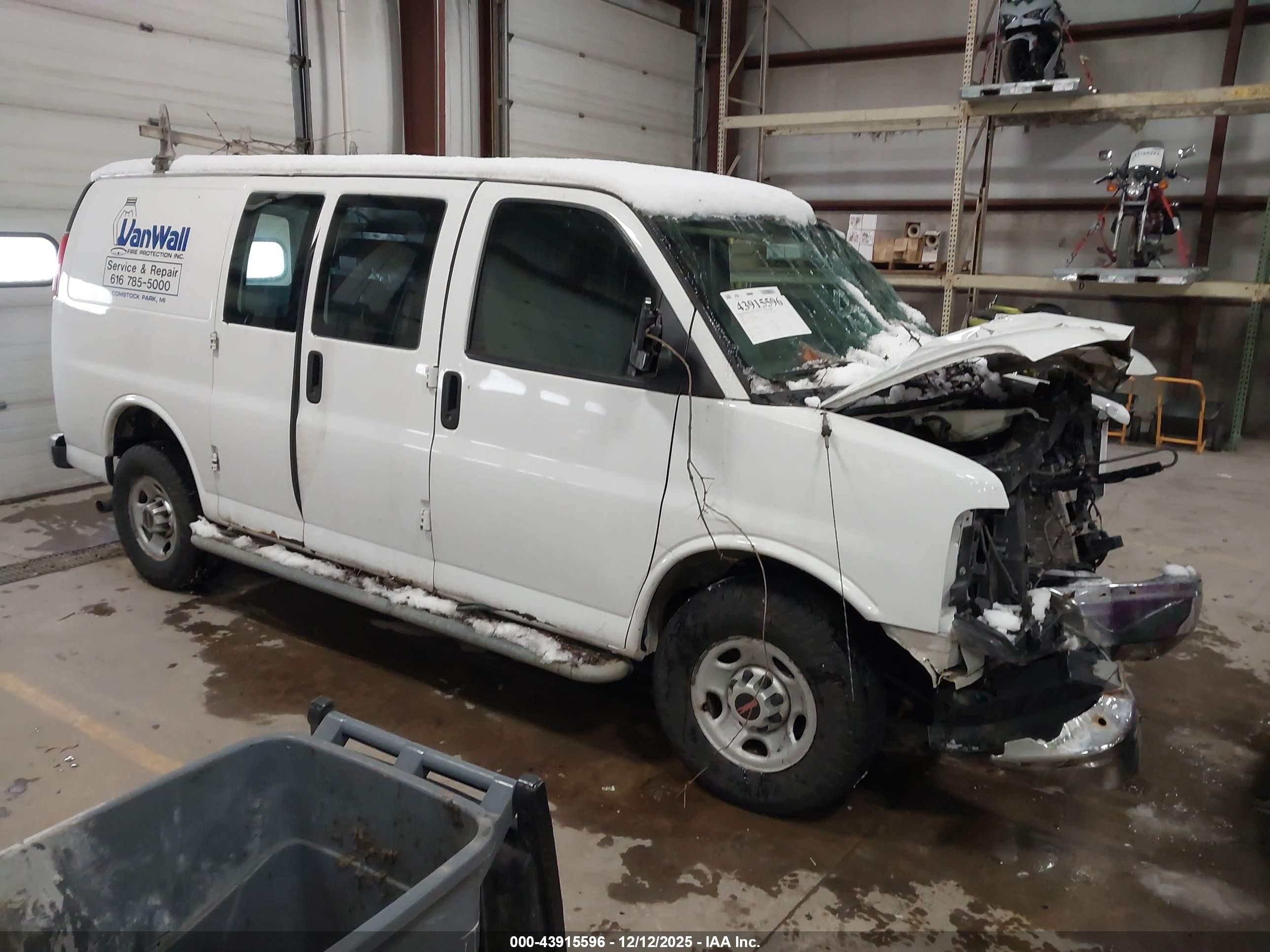 2015 Gmc Savana 2500 Work Van Белый vin: 1GTW7FCF5F1904423