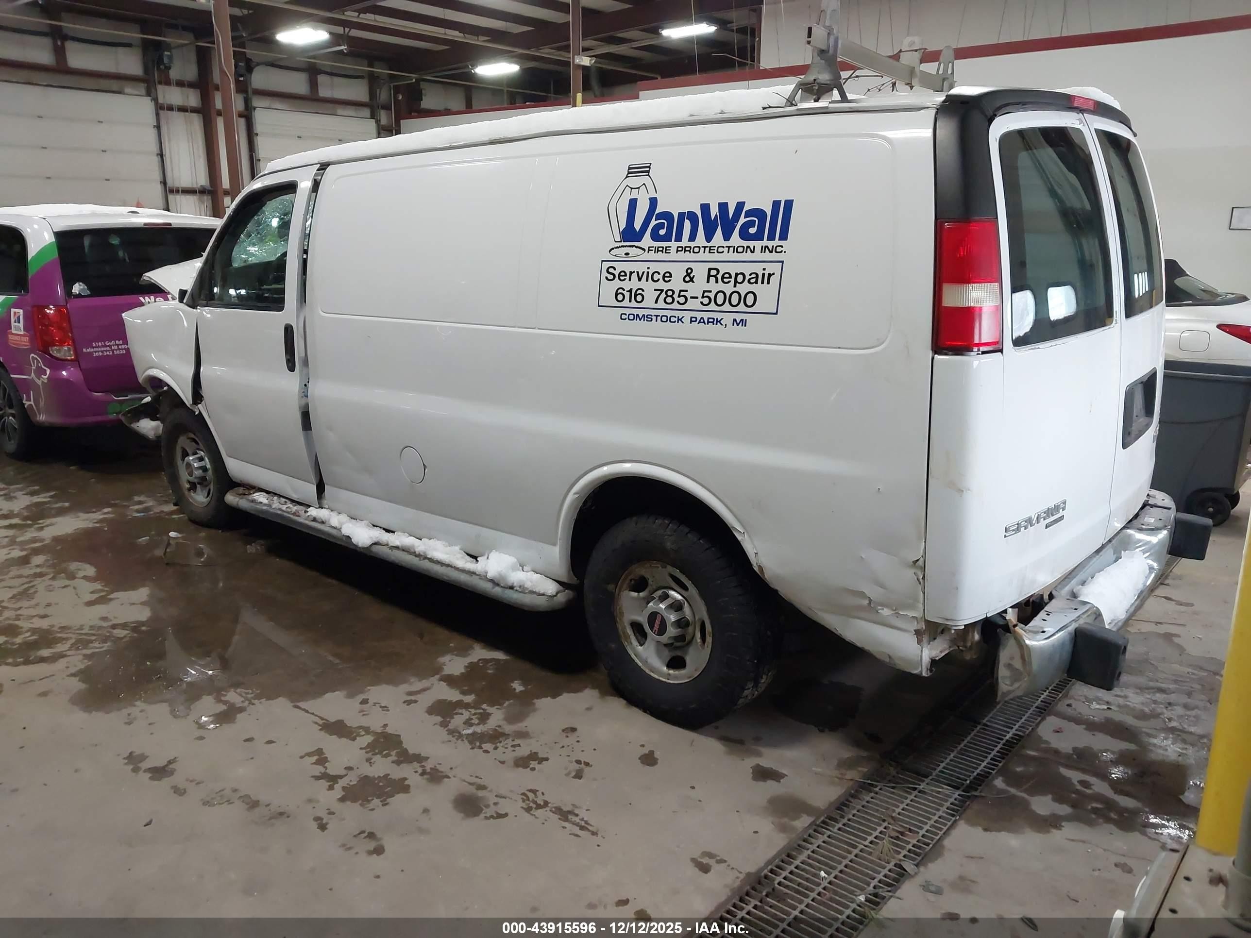 2015 Gmc Savana 2500 Work Van Белый vin: 1GTW7FCF5F1904423