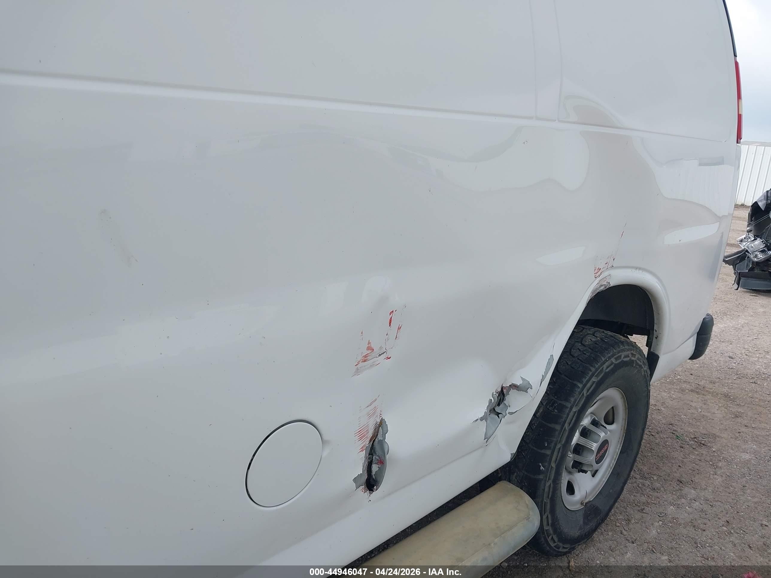 2015 Gmc Savana 2500 Work Van Белый vin: 1GTW7FCF5F1904888